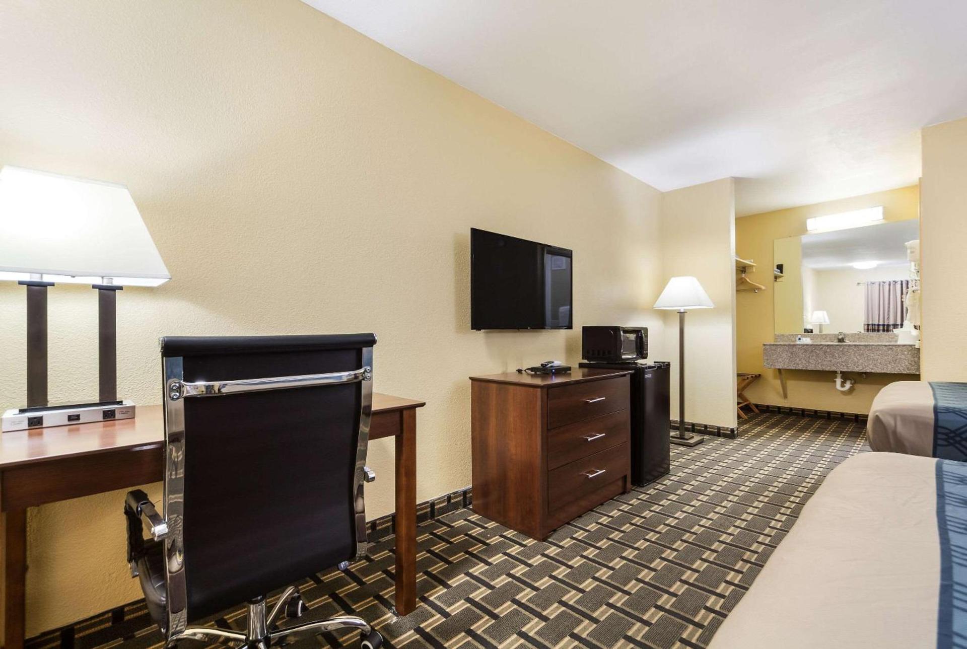 Rodeway Inn Lincoln West - University Area photo 16