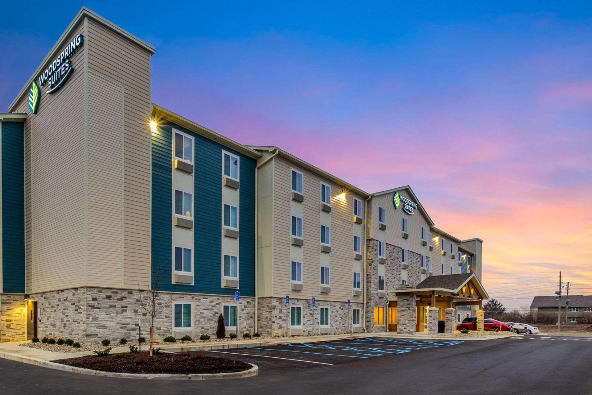 WoodSpring Suites Indianapolis Castleton photo 4