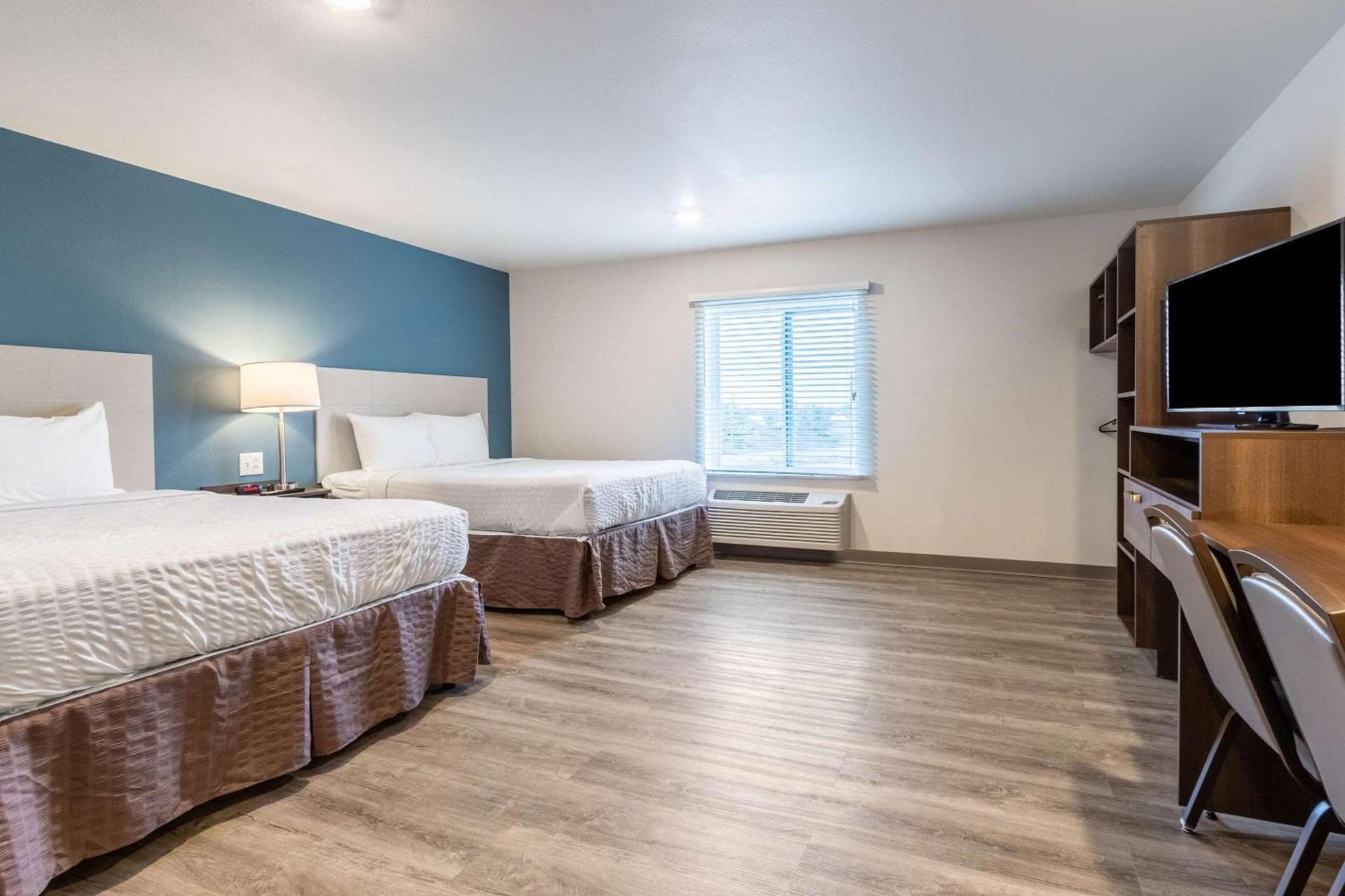 WoodSpring Suites Indianapolis Castleton photo 14