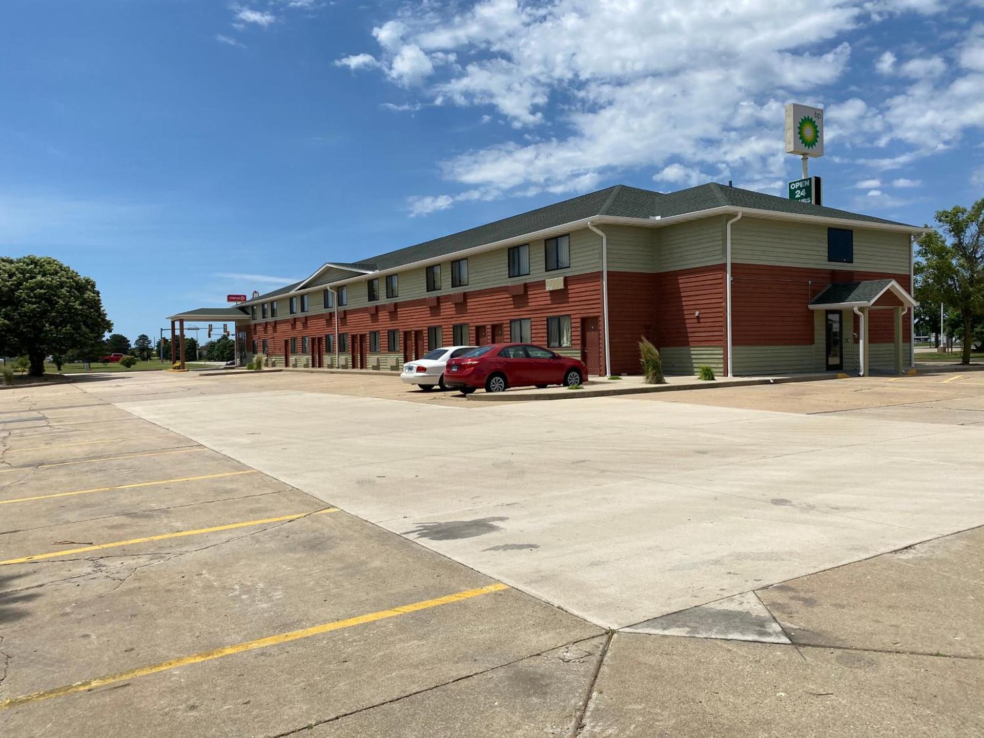 Days Inn by Wyndham Morton photo 3