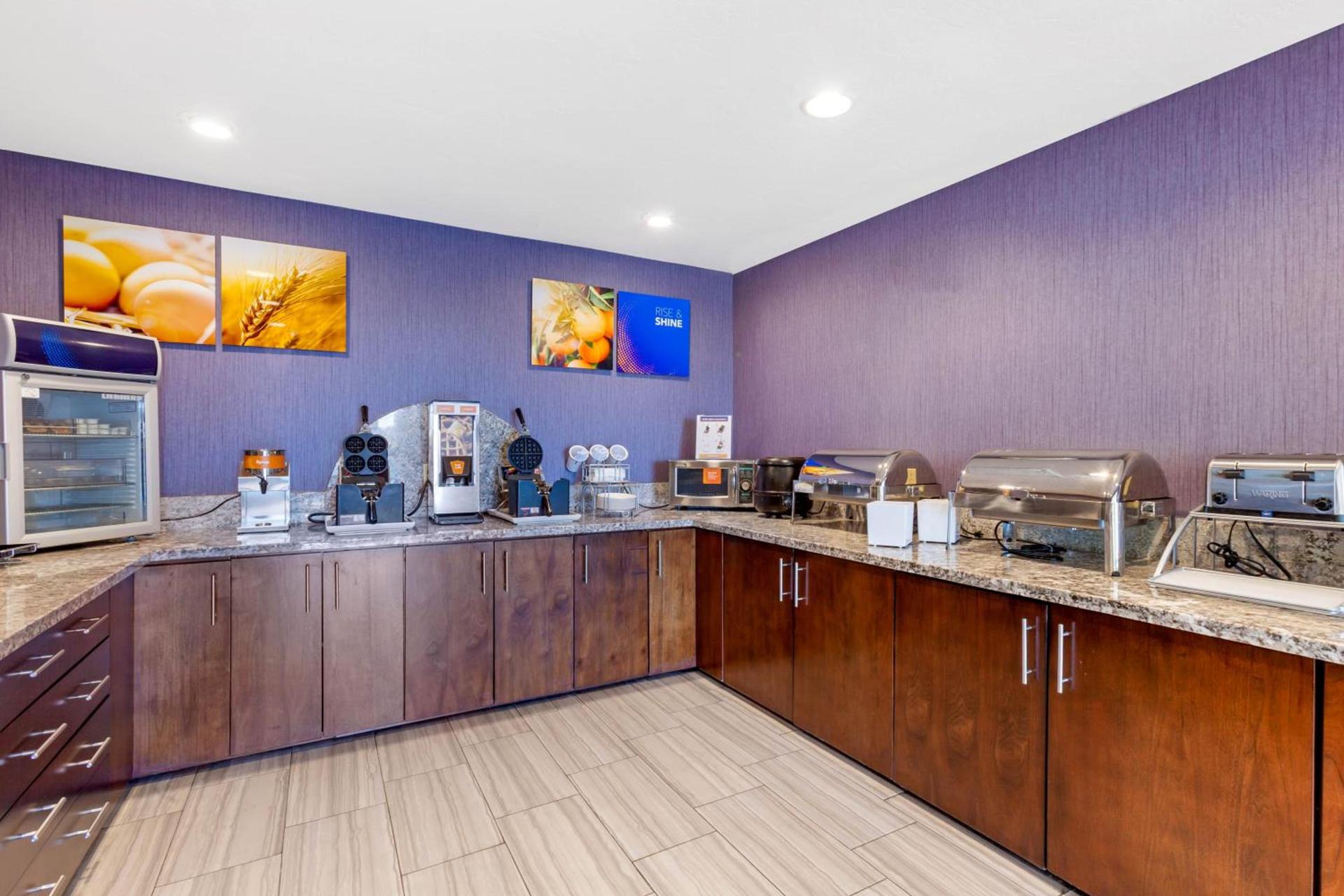 Comfort Suites of Las Cruces I-25 North photo 59