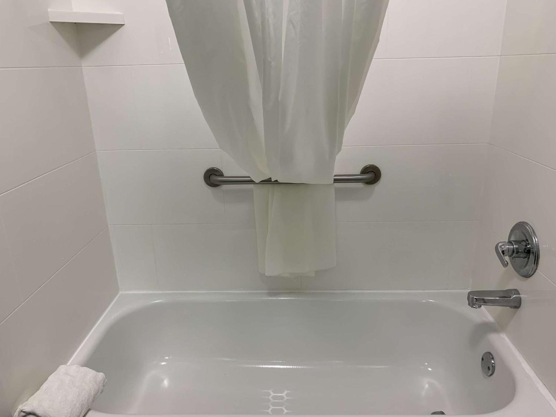 Best Western Plus Olive Branch Hotel & Suites photo 19