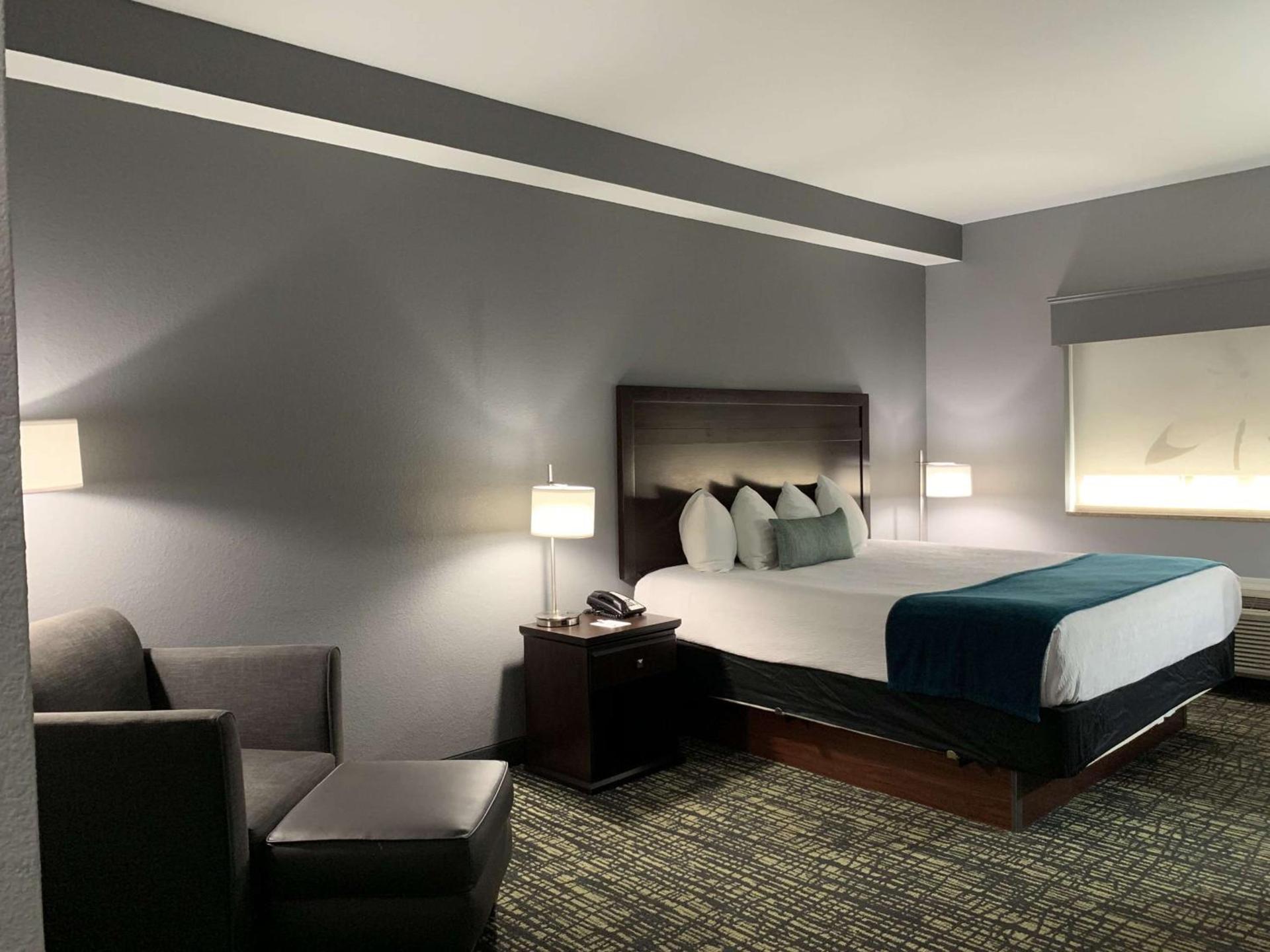 Best Western Plus Olive Branch Hotel & Suites photo 21