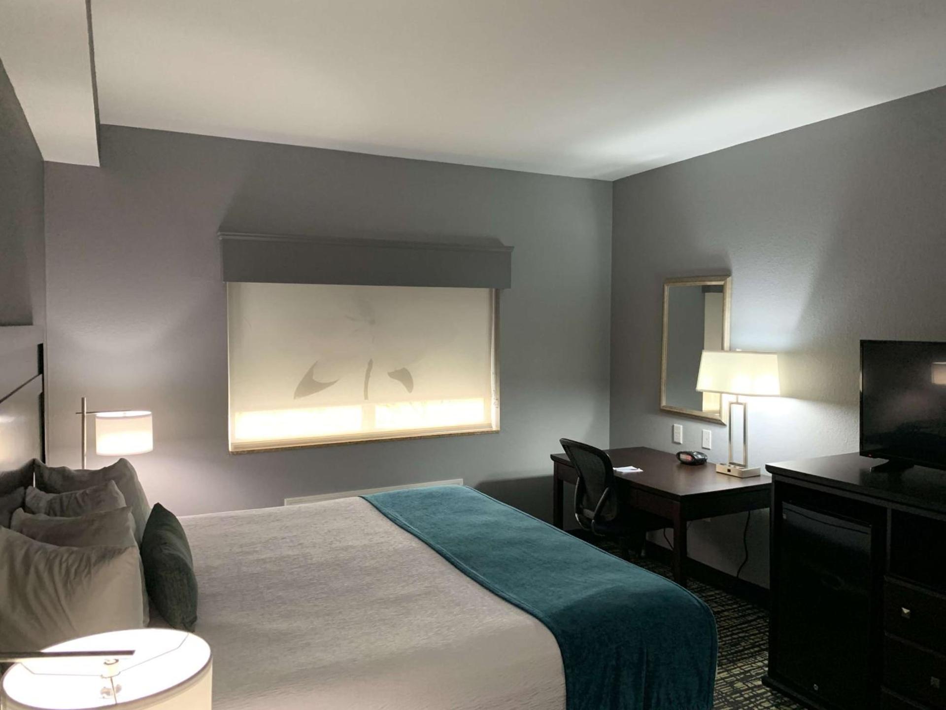 Best Western Plus Olive Branch Hotel & Suites photo 3