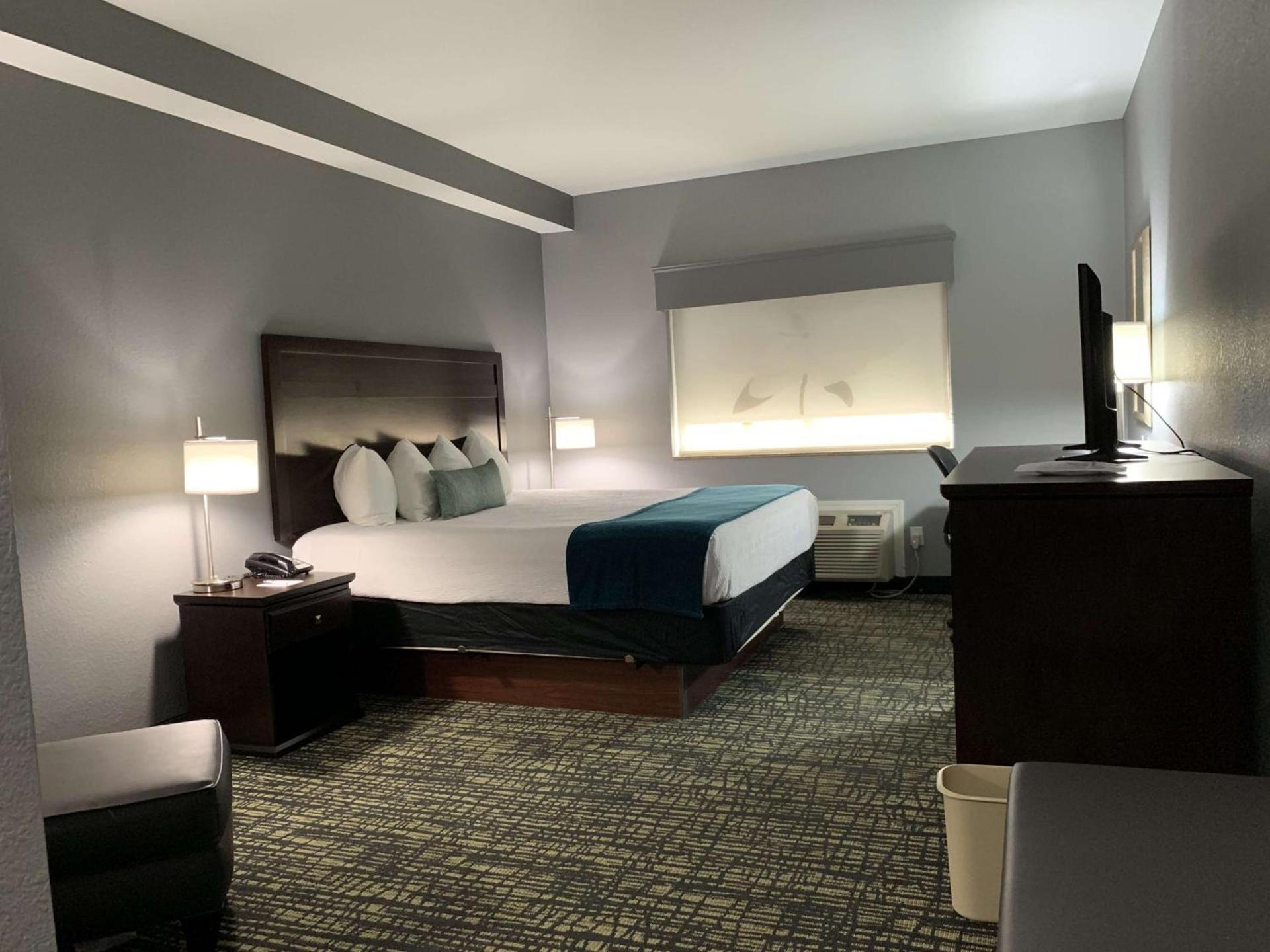 Best Western Plus Olive Branch Hotel & Suites photo 16