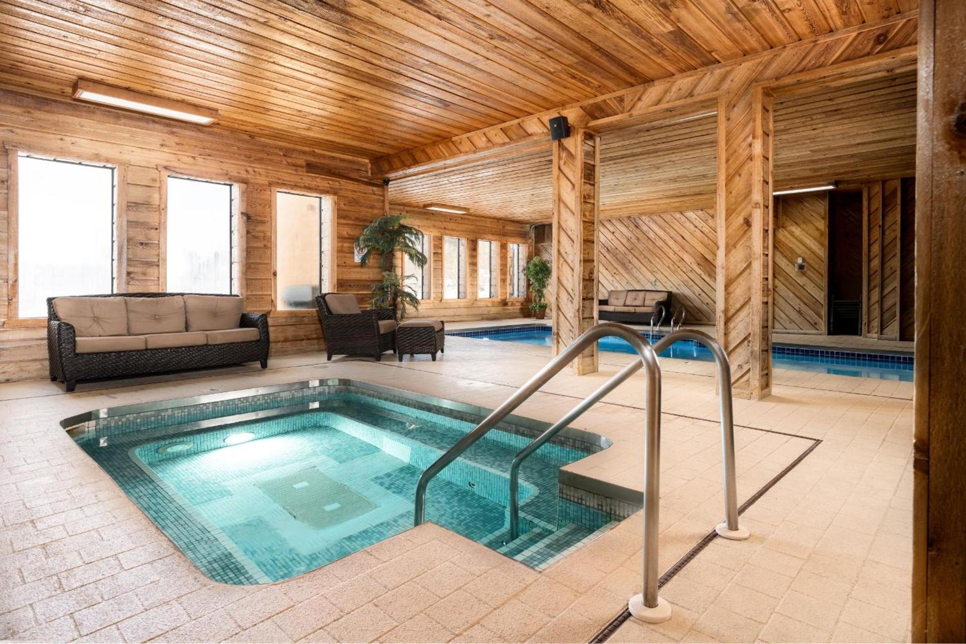 Natura VUE Resort & Boathouse photo 3