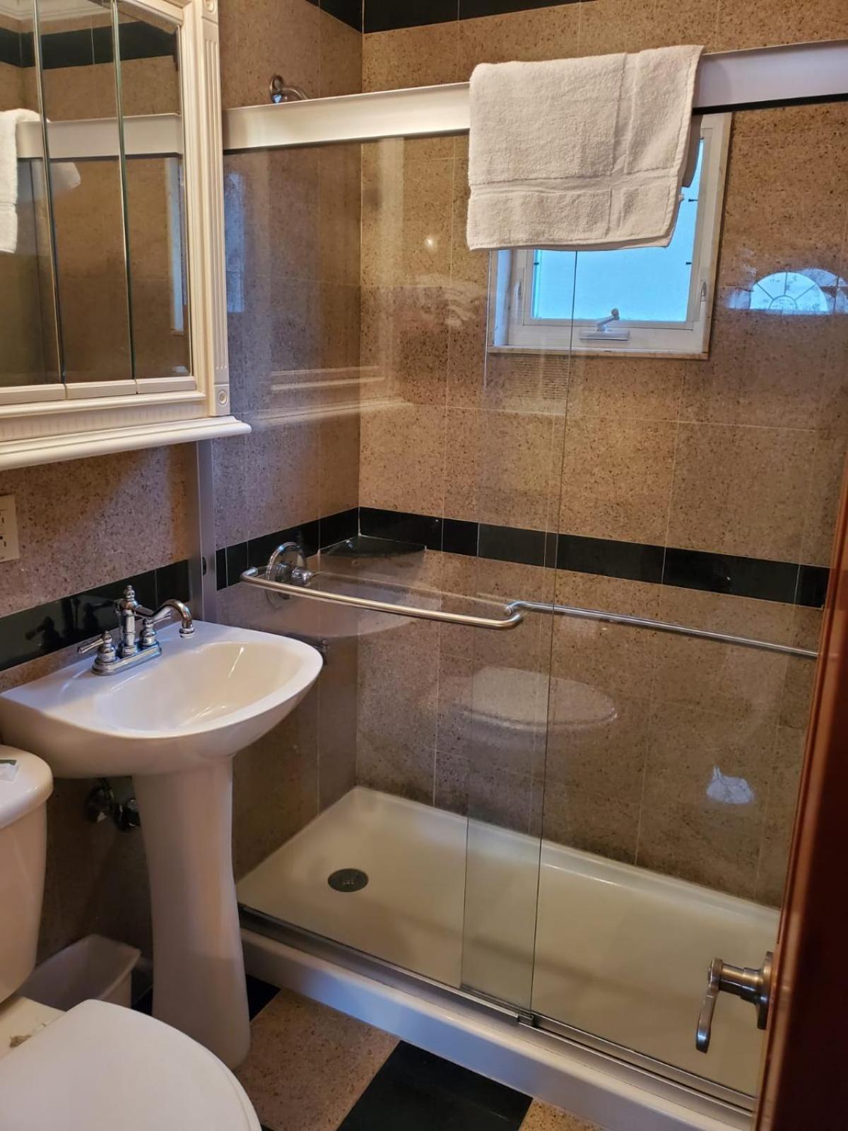 Golden Gate Lodging photo 15