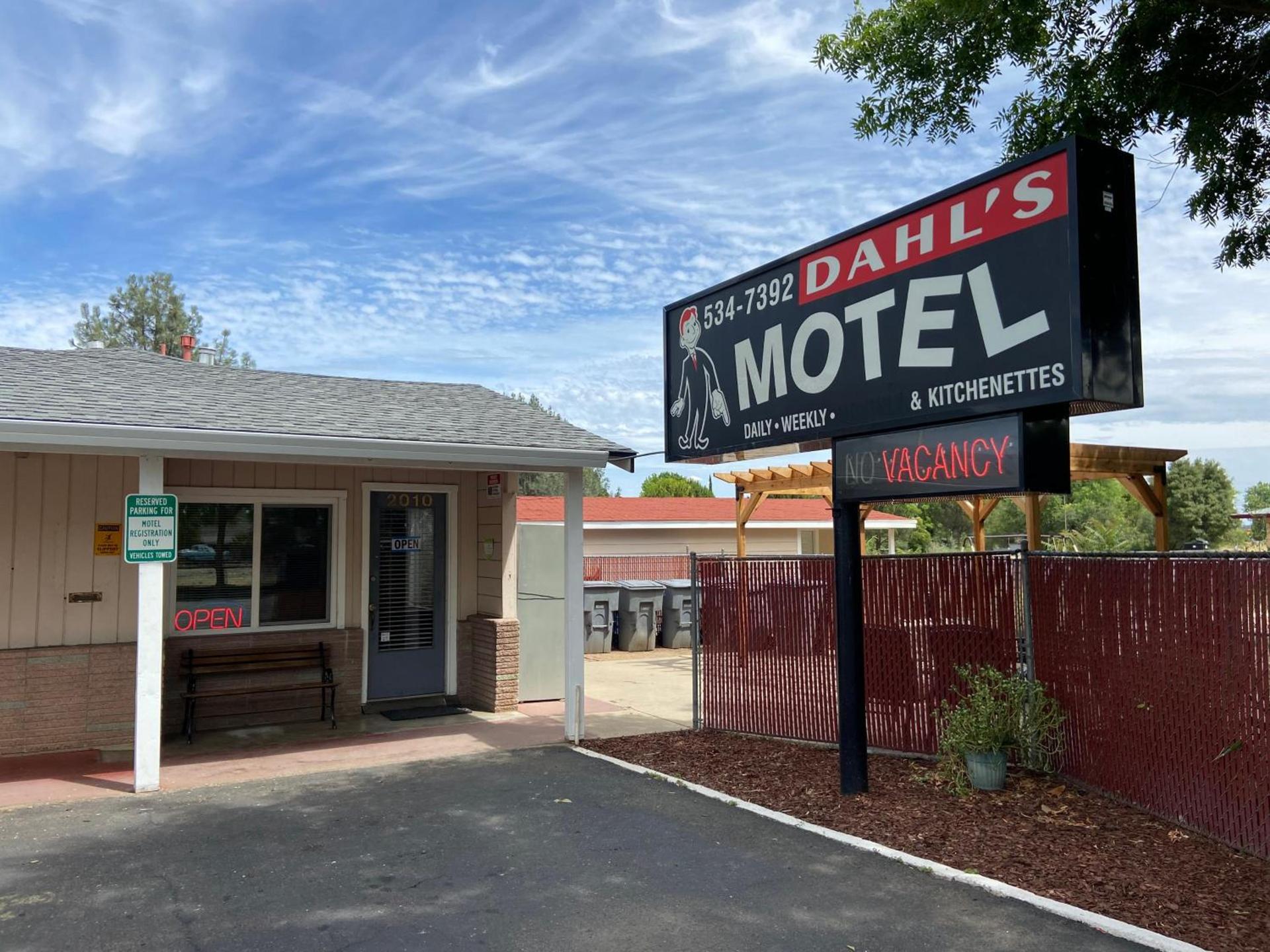 Dahl's Motel photo 1