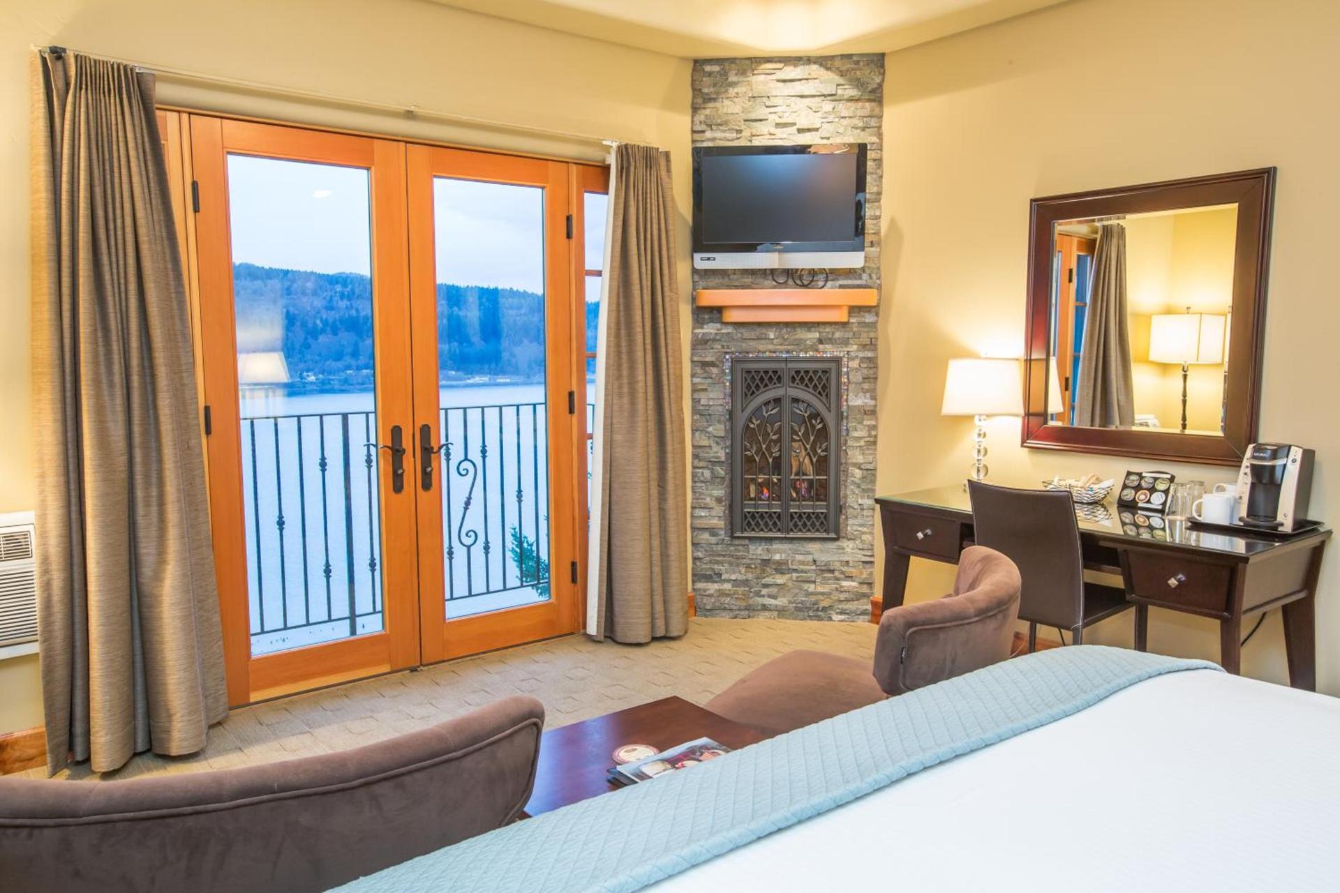 Columbia Cliff Villas photo 18
