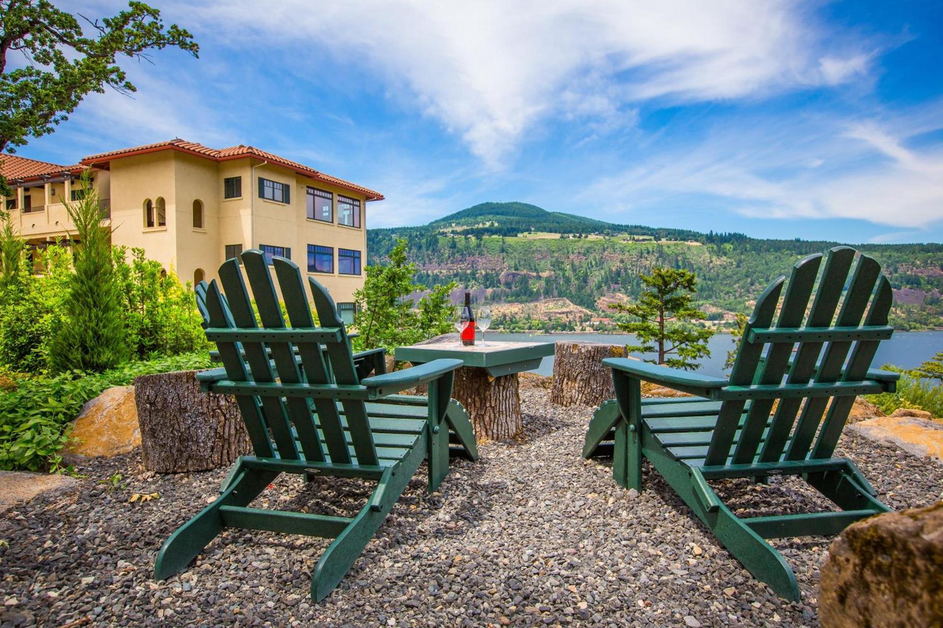 Columbia Cliff Villas photo 14