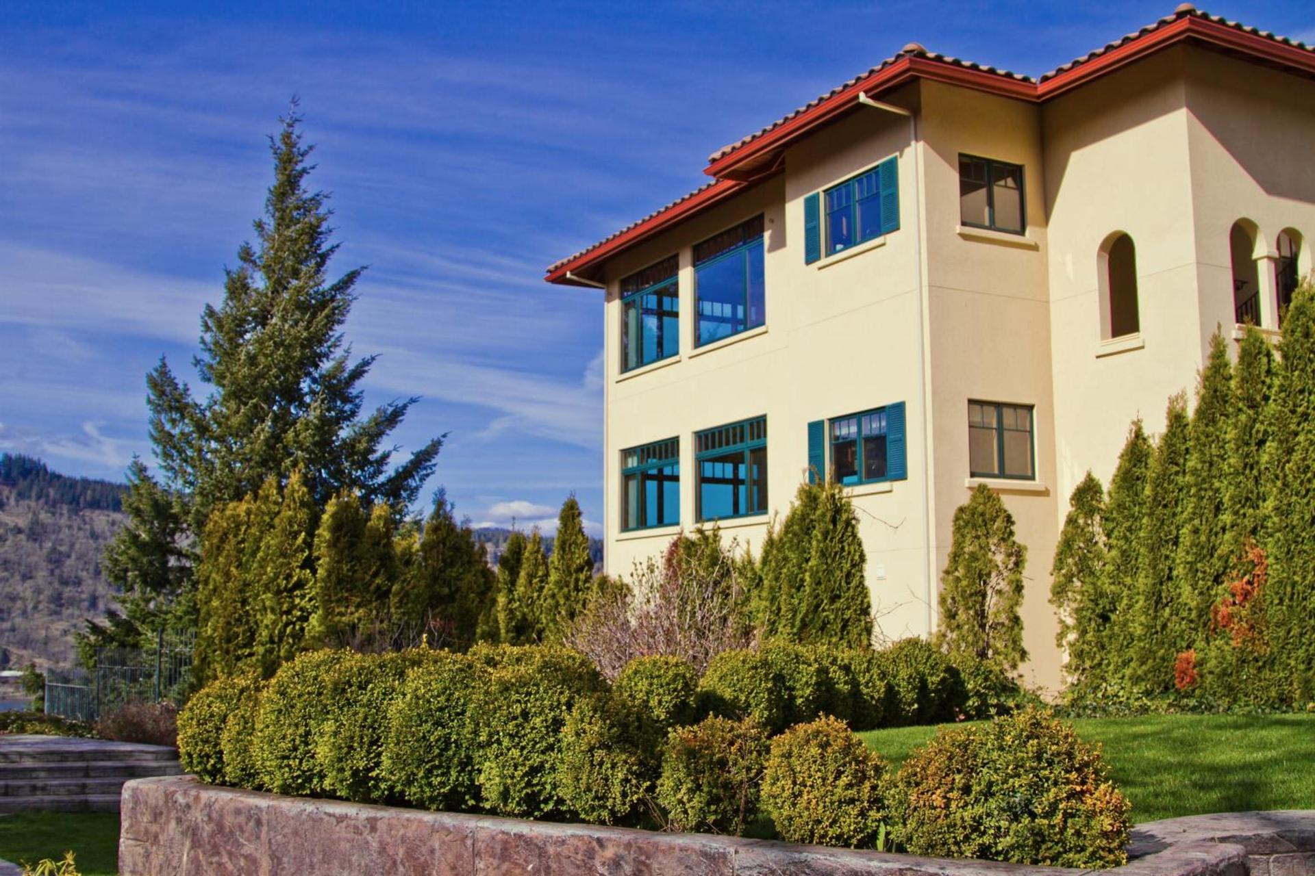 Columbia Cliff Villas photo 30