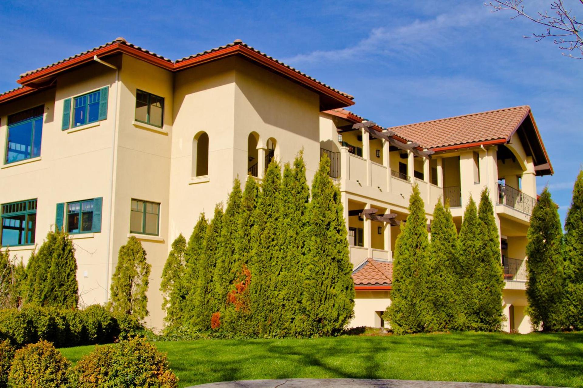 Columbia Cliff Villas photo 33
