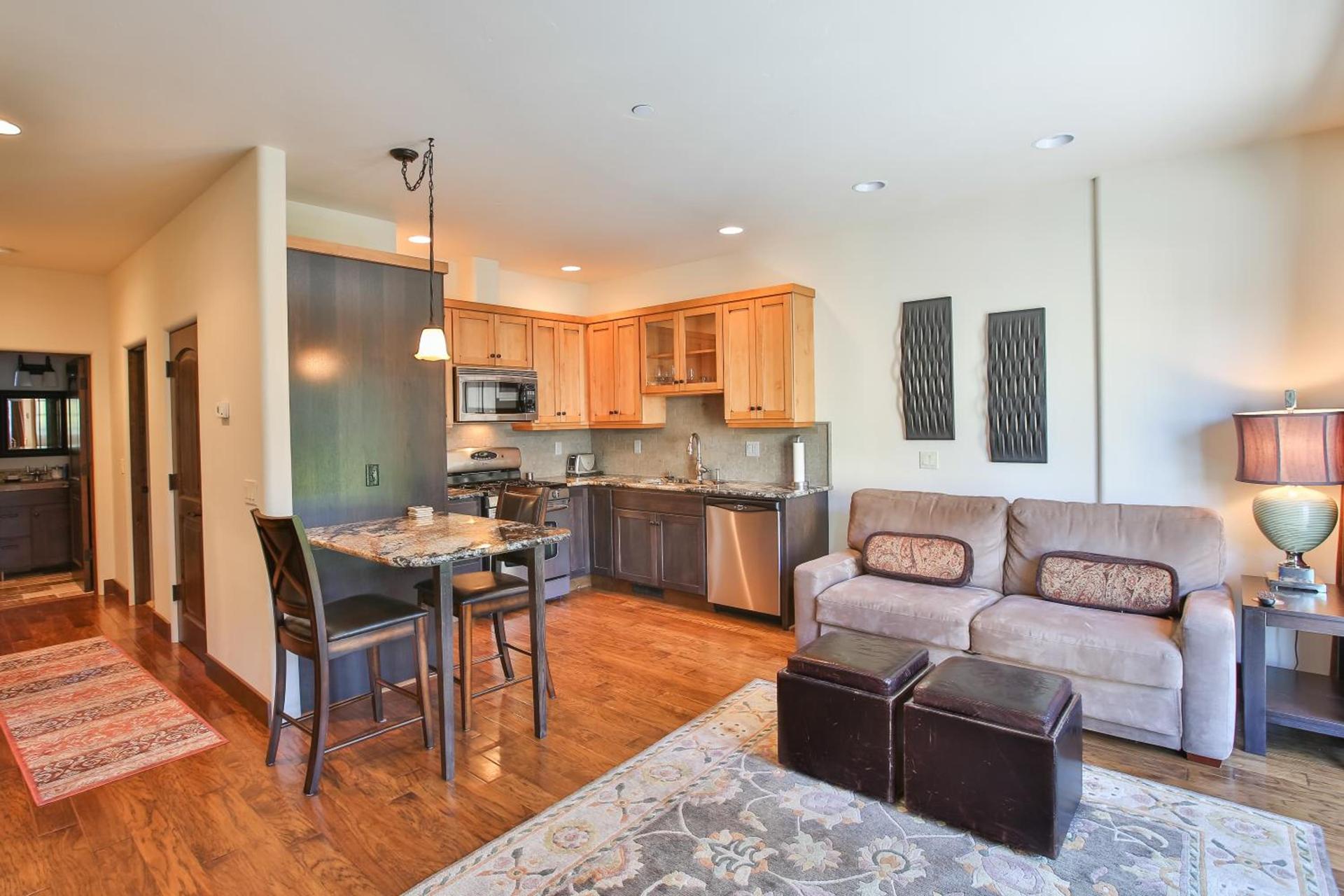 Columbia Cliff Villas photo 22