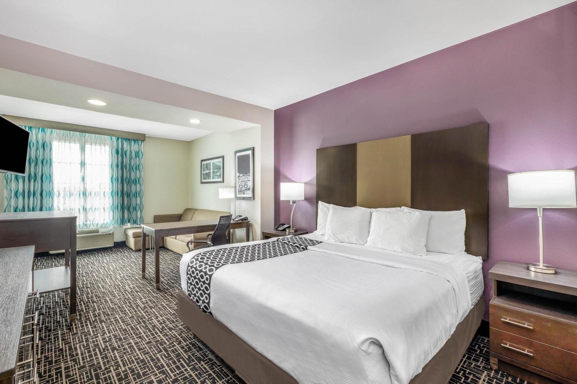 Comfort Inn & Suites photo 12
