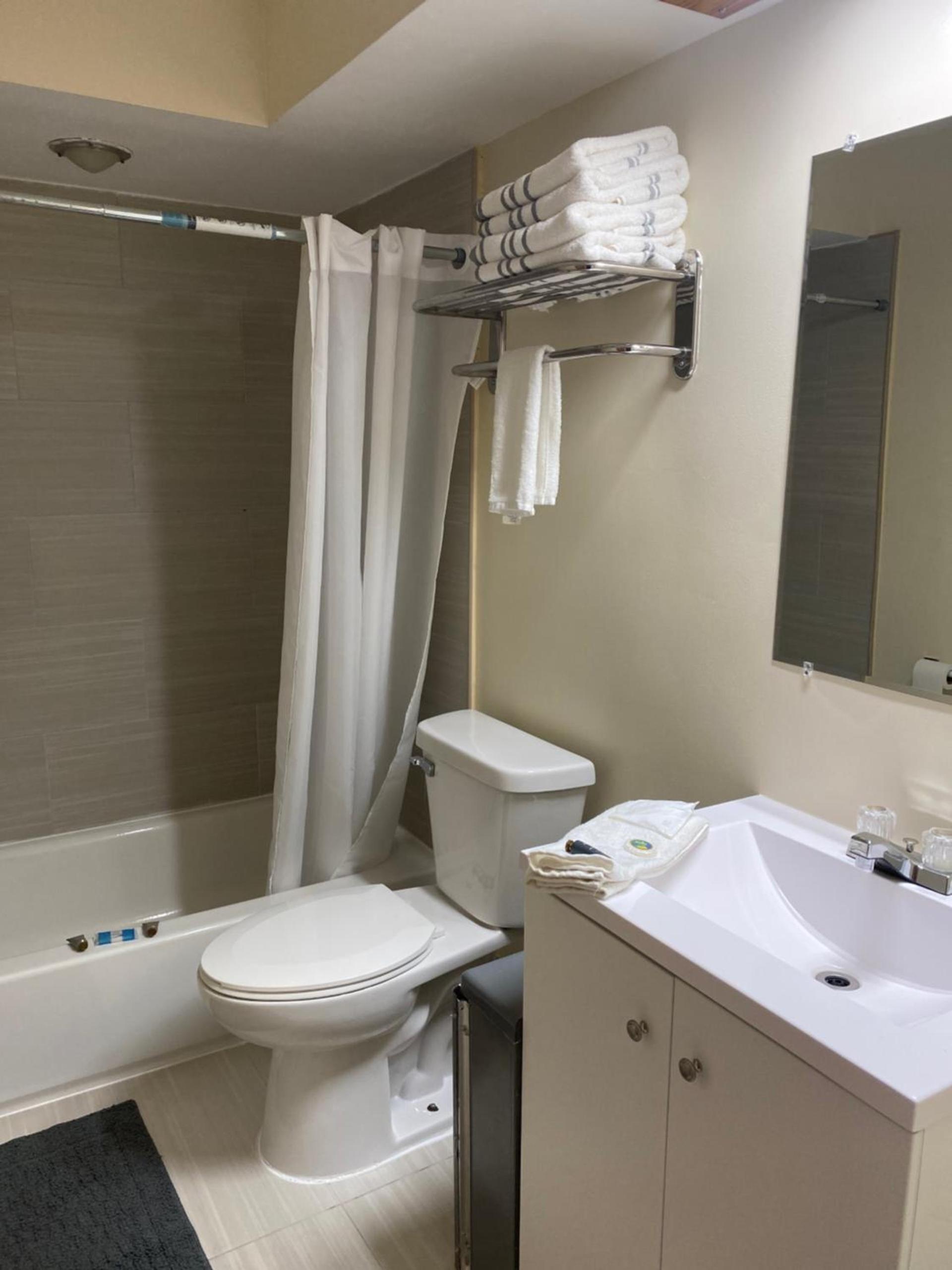 Bellevue Hotel and Suites photo 25