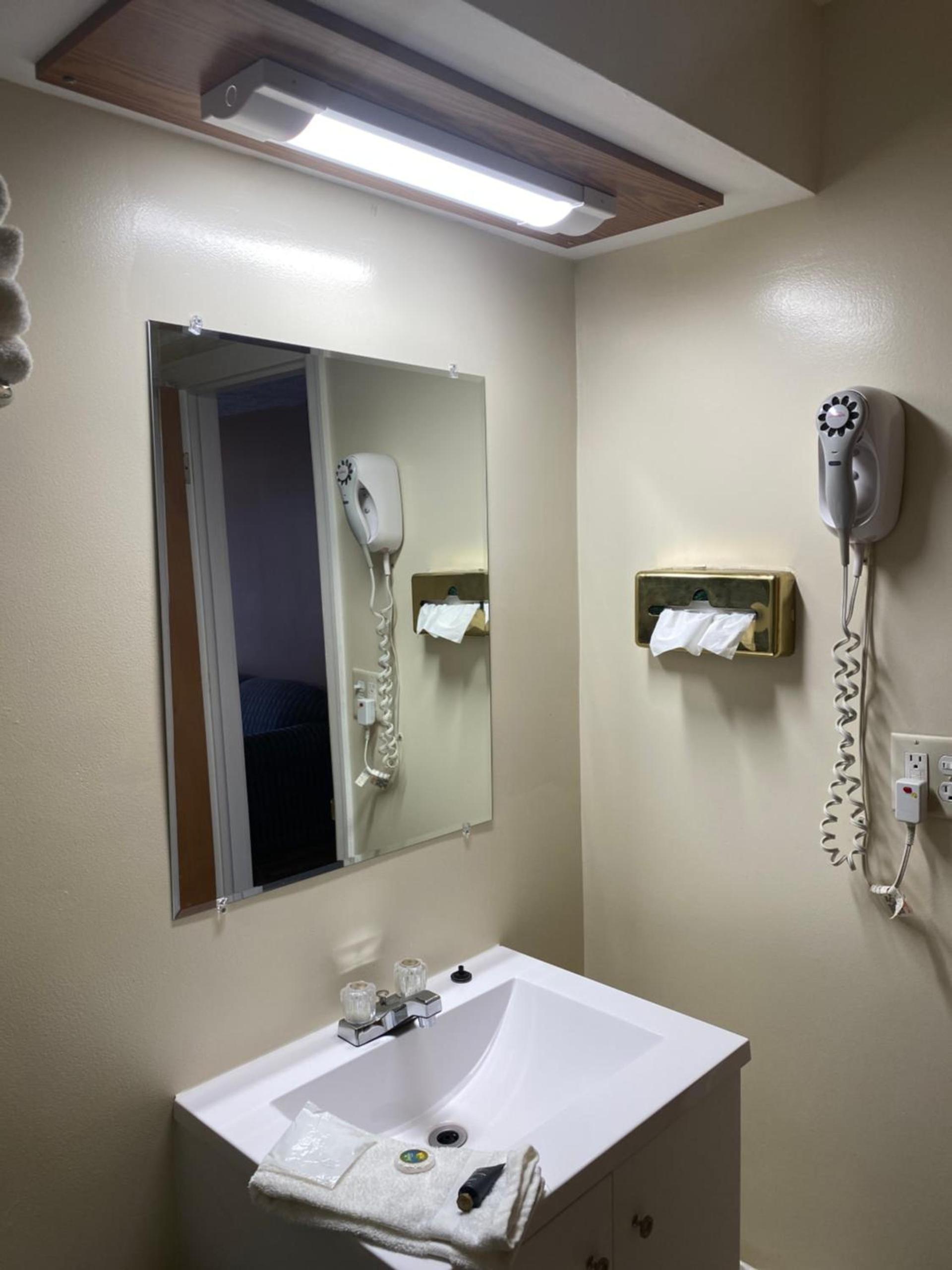 Bellevue Hotel and Suites photo 24