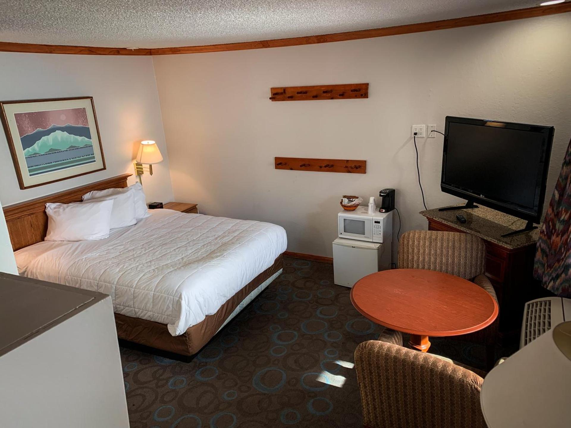 Ventura Grand Inn photo 43