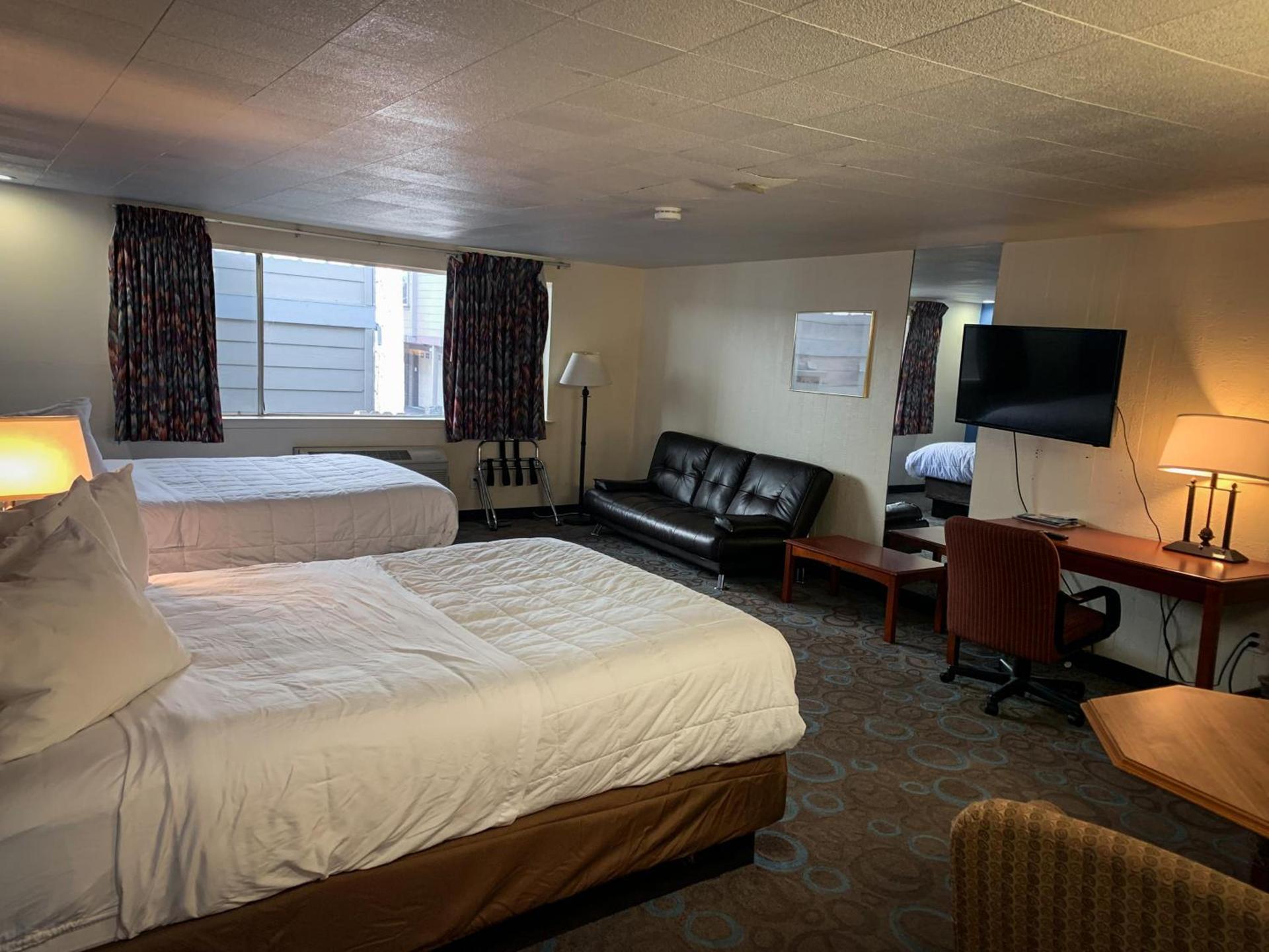 Ventura Grand Inn photo 29