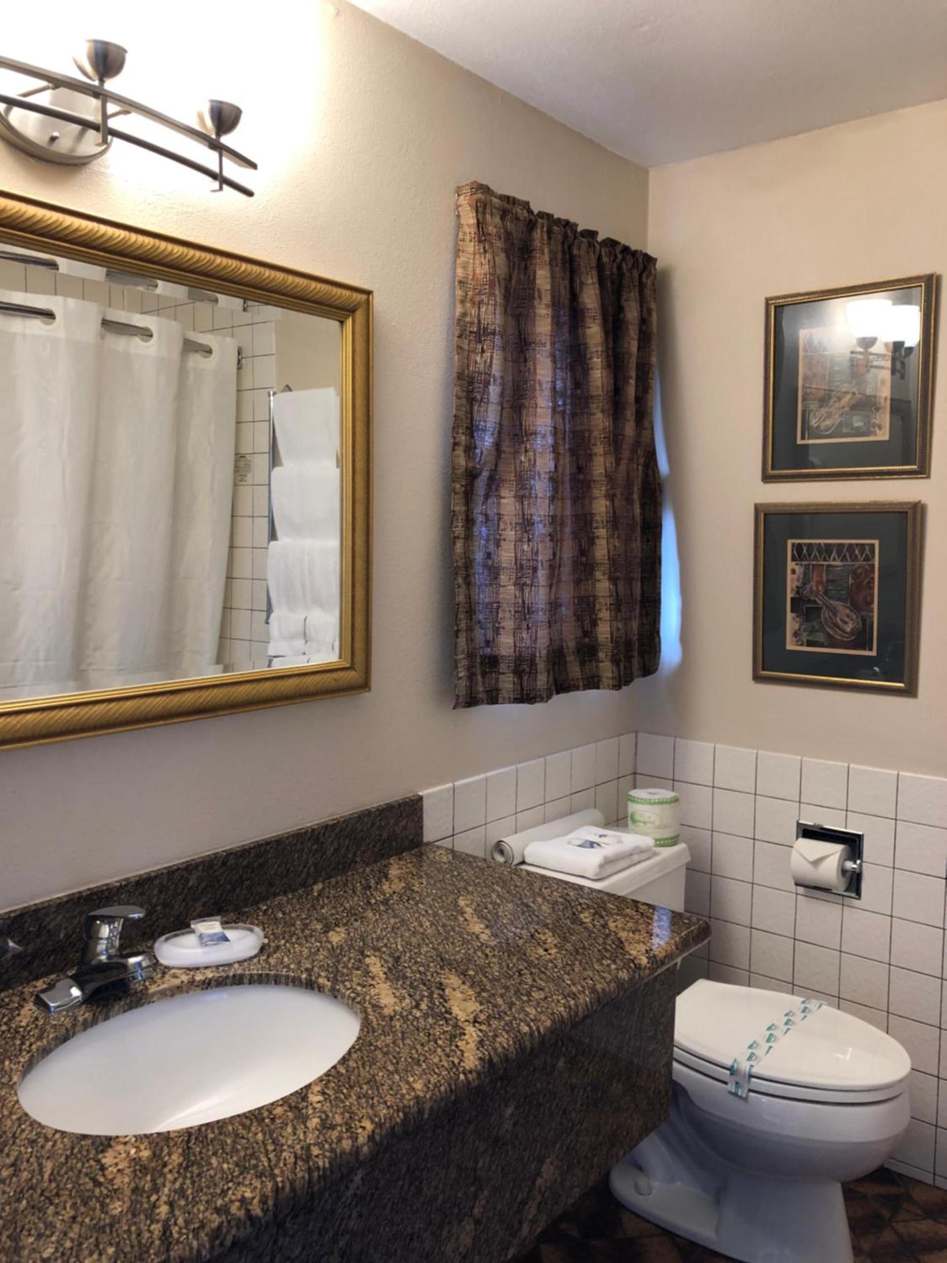 Port Angeles Inn photo 5