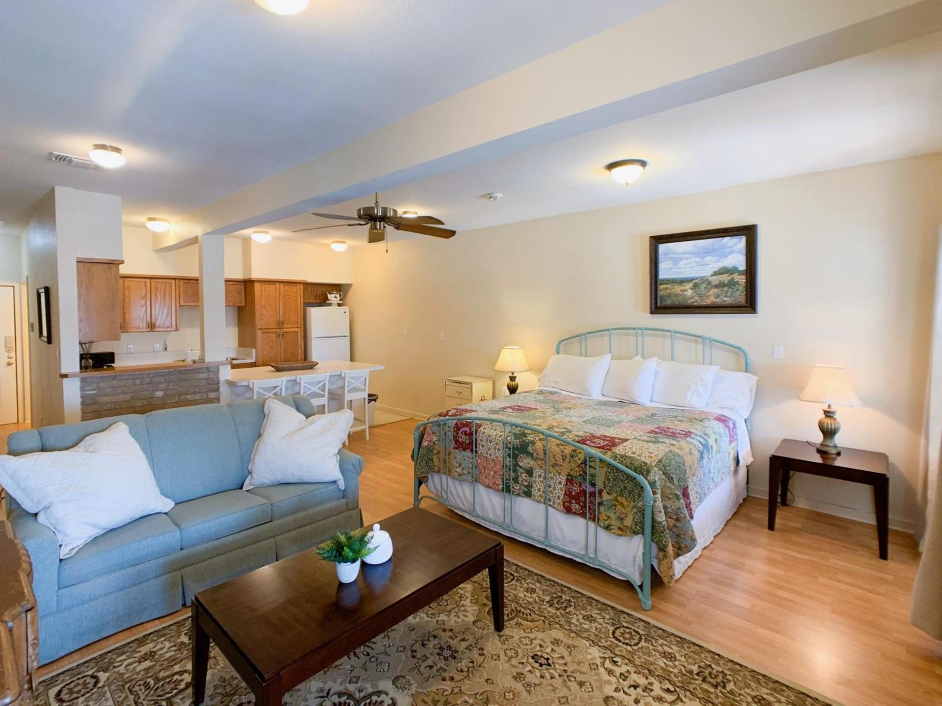 Schmitz Bed & Breakfast photo 20