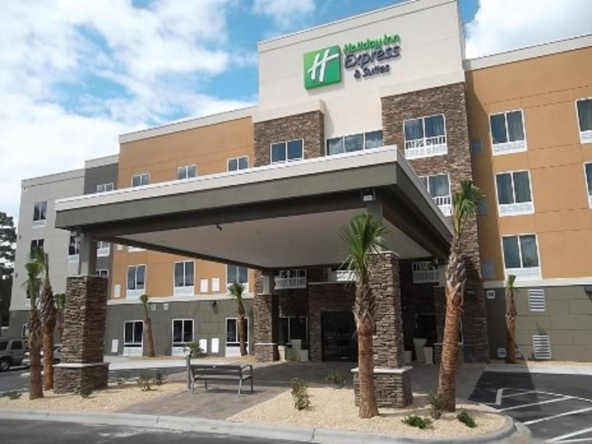 Holiday Inn Express & Suites Southport - Oak Island Area by IHG — hotel in Oak Island