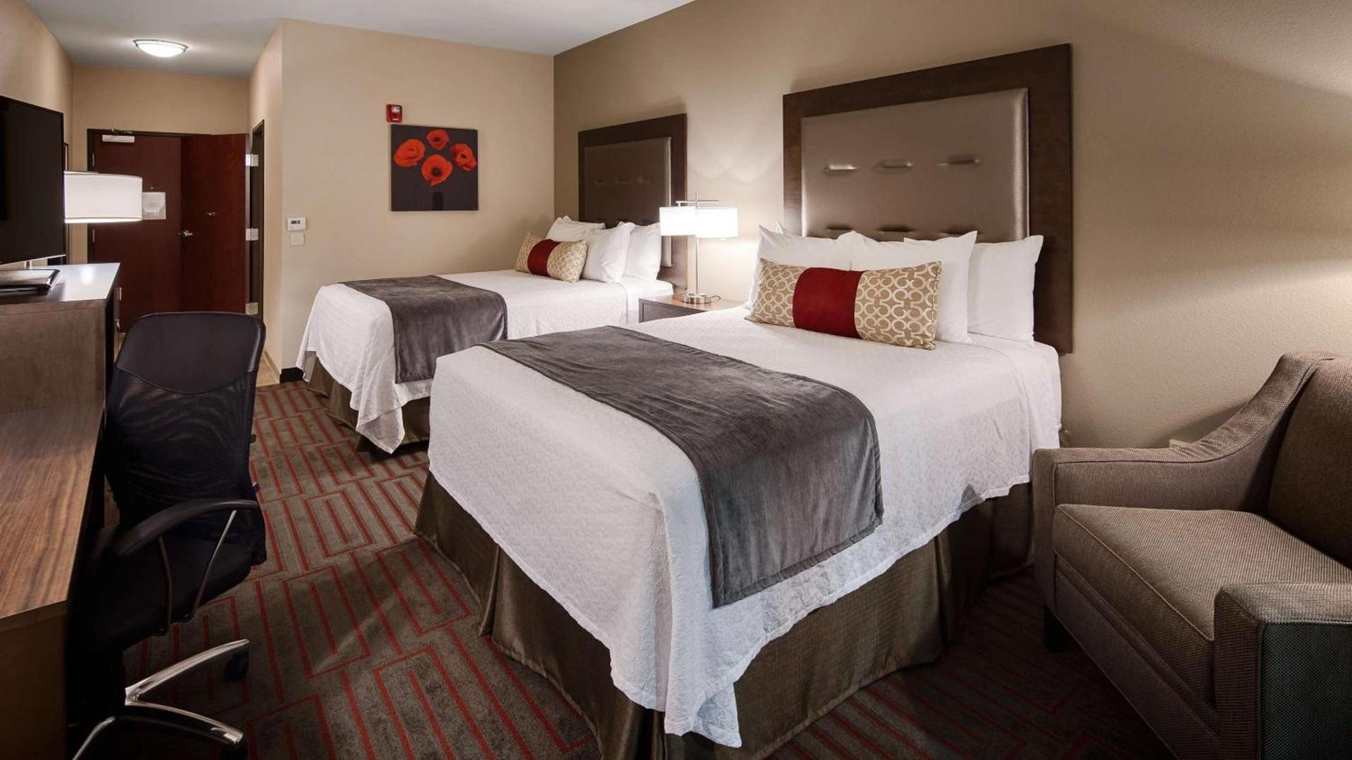 Best Western Plus Stevens County Inn photo 20