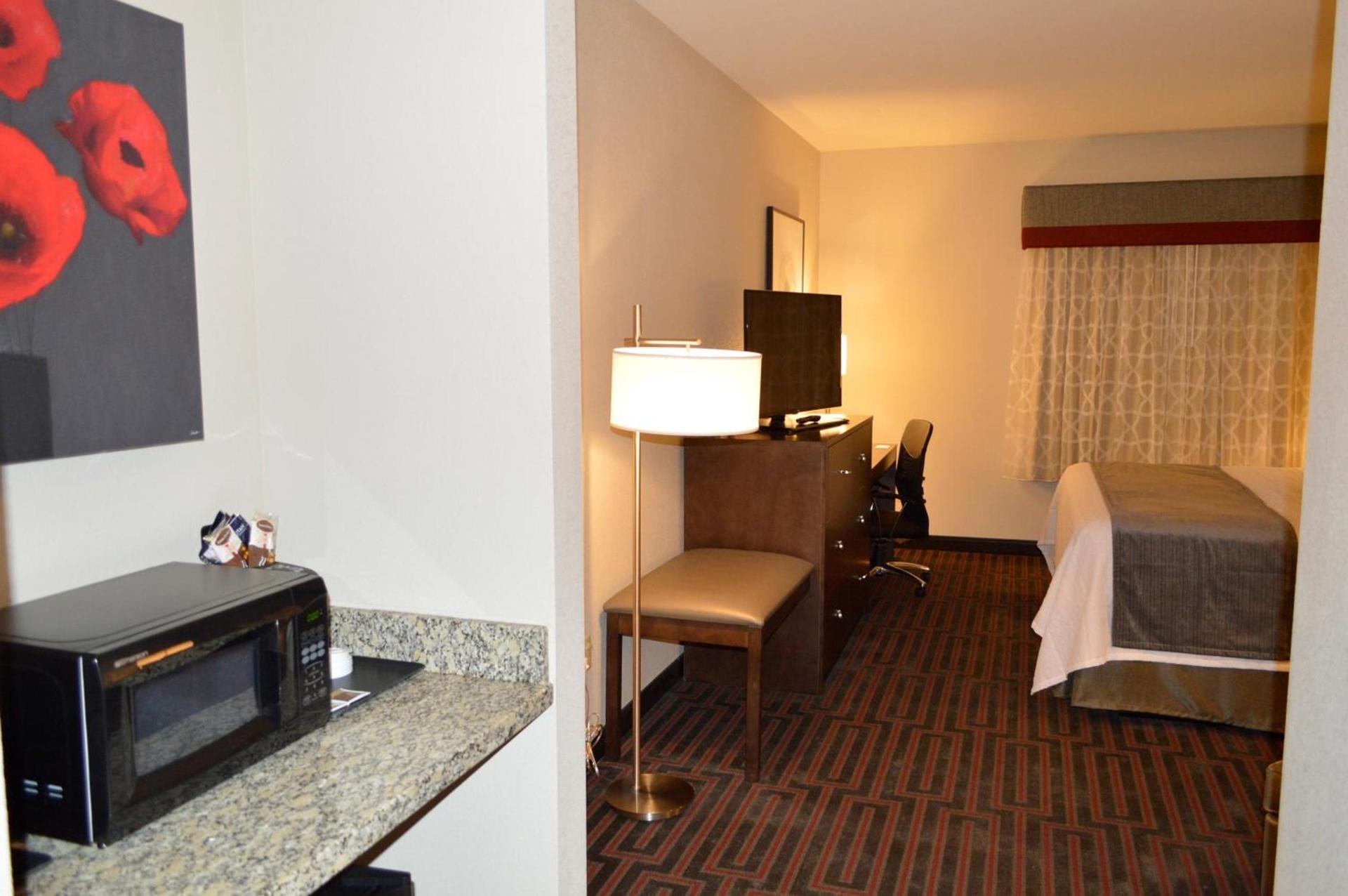 Best Western Plus Stevens County Inn photo 21