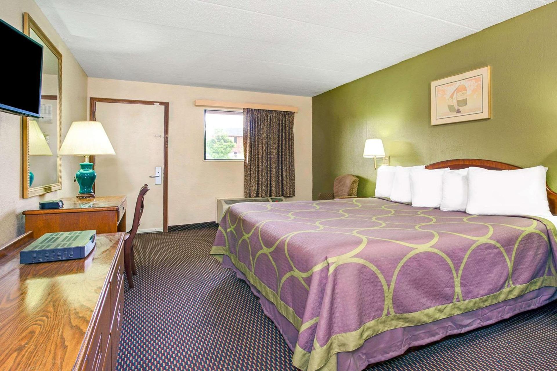 Super 8 by Wyndham Fort Mitchell Cincinnati Area photo 25