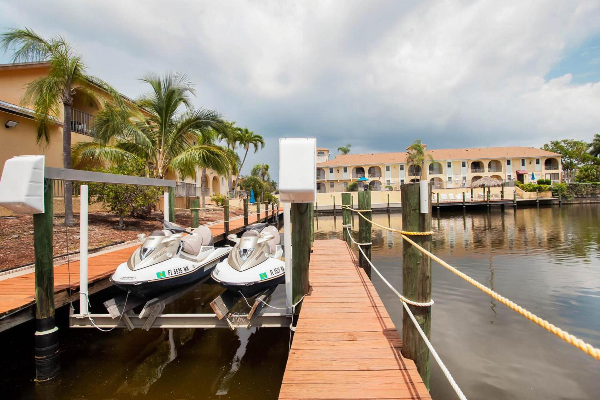 OYO Waterfront Hotel- Cape Coral Fort Myers, FL photo 9