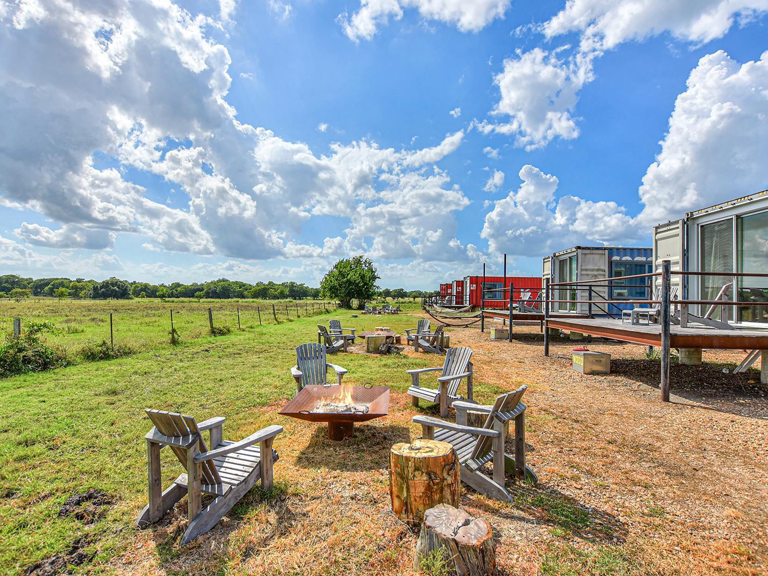 FlopHouze Shipping Container Hotel photo 4