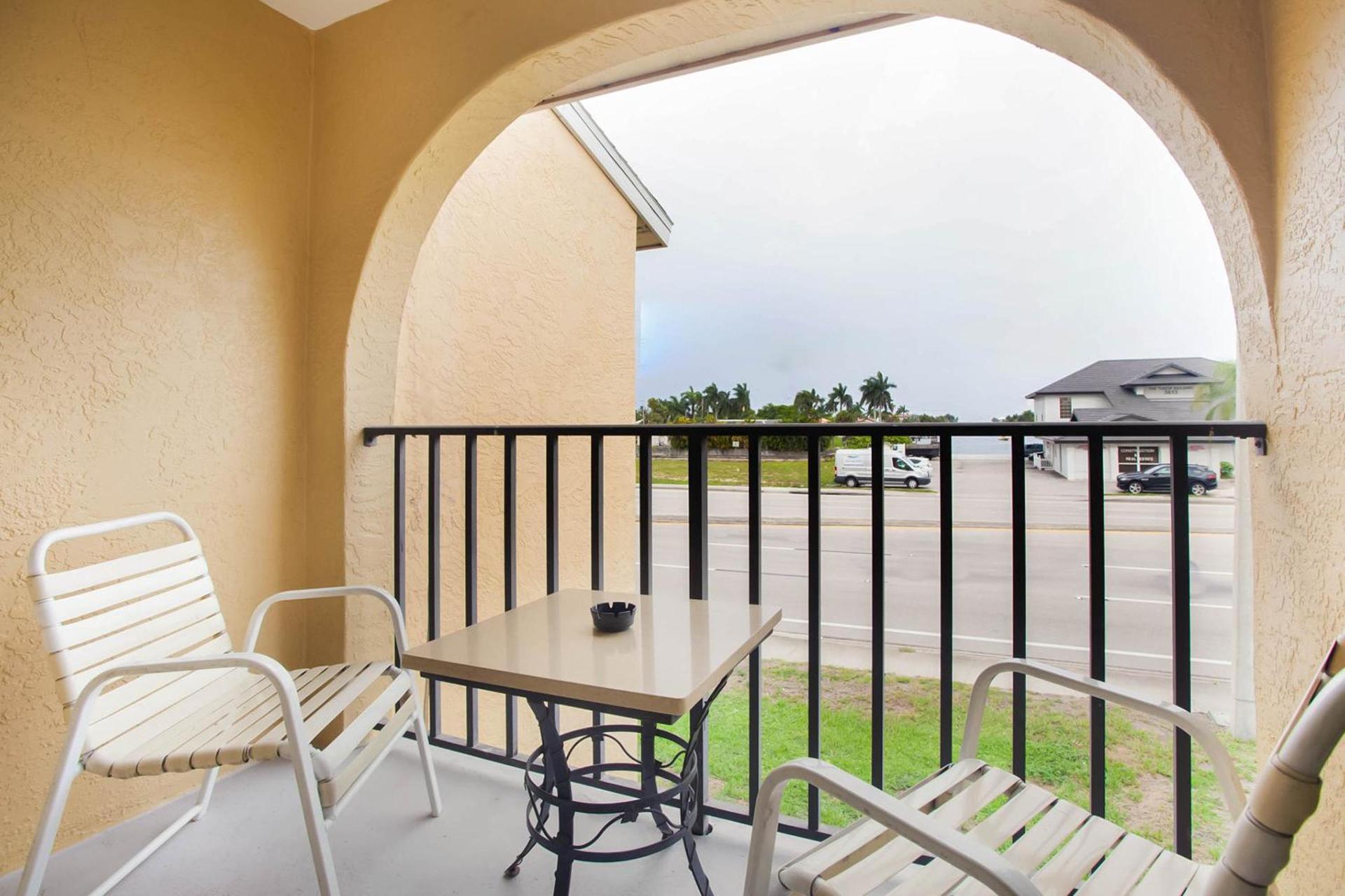 OYO Waterfront Hotel- Cape Coral Fort Myers, FL photo 41