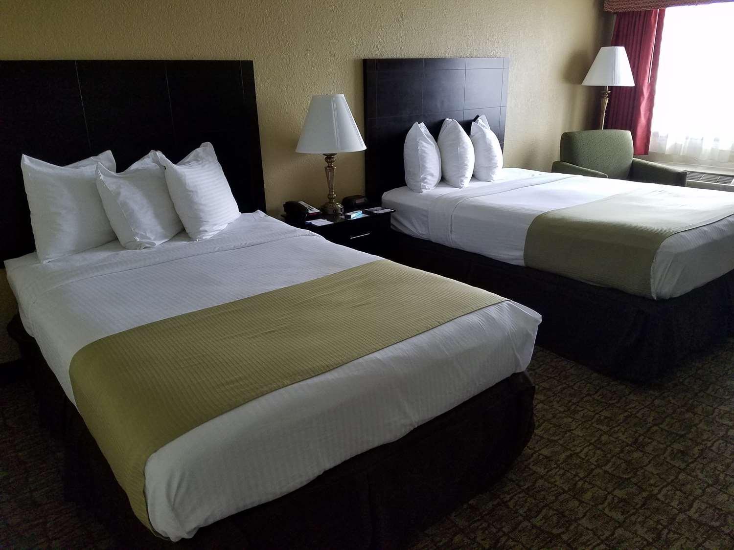 Best Western Crossroads Inn photo 5