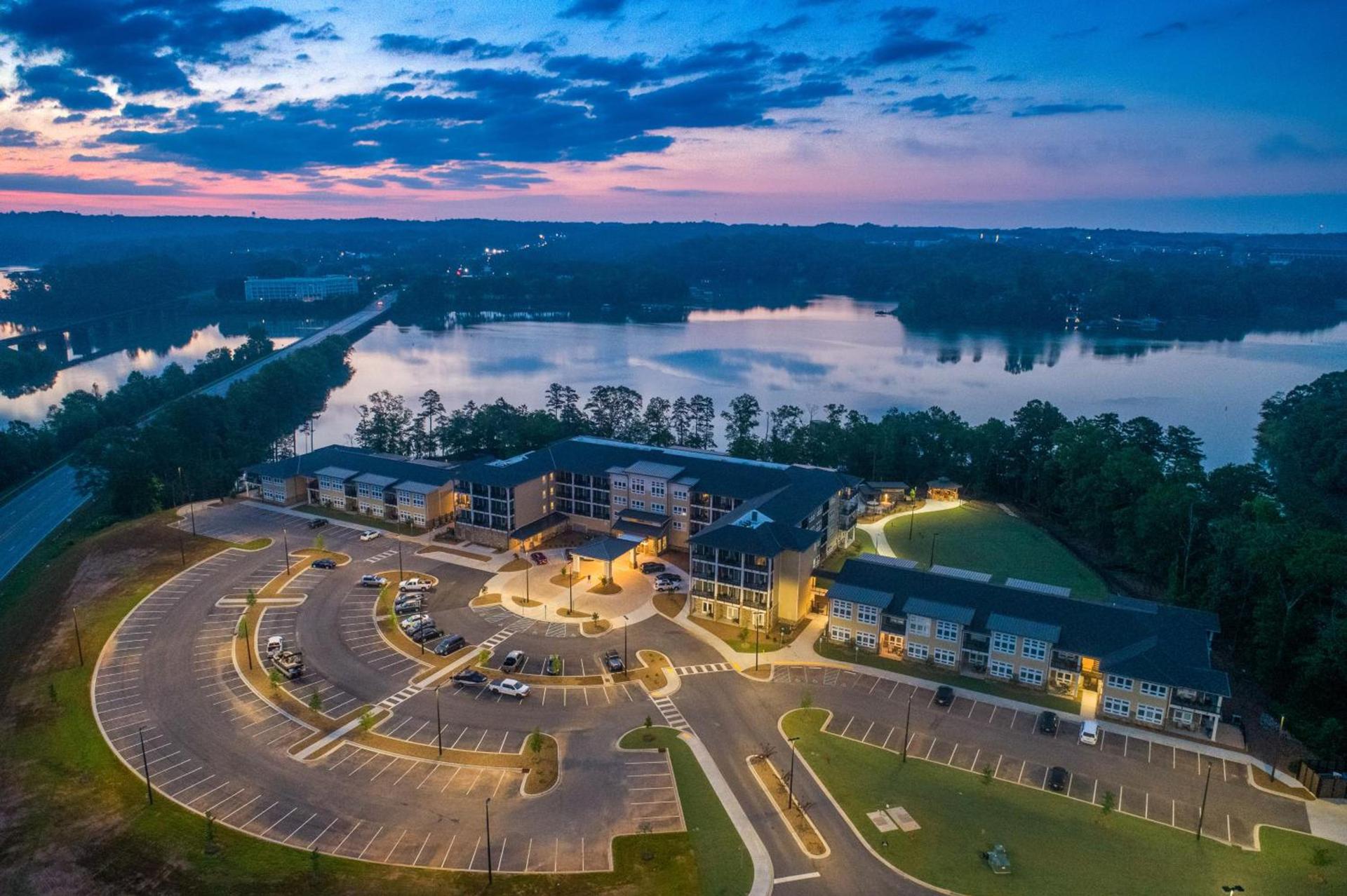 Lakeside Lodge Clemson photo 3