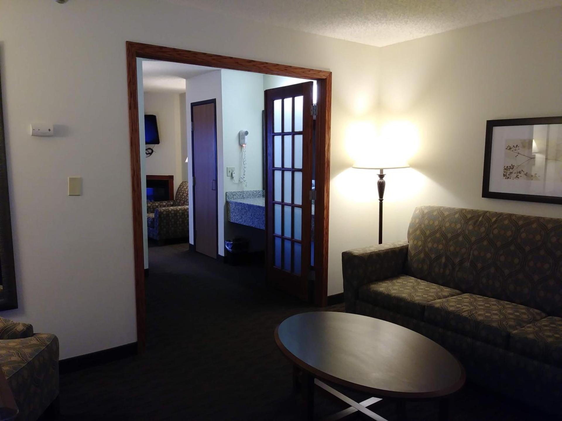 AmericInn by Wyndham Windsor Ft. Collins photo 21