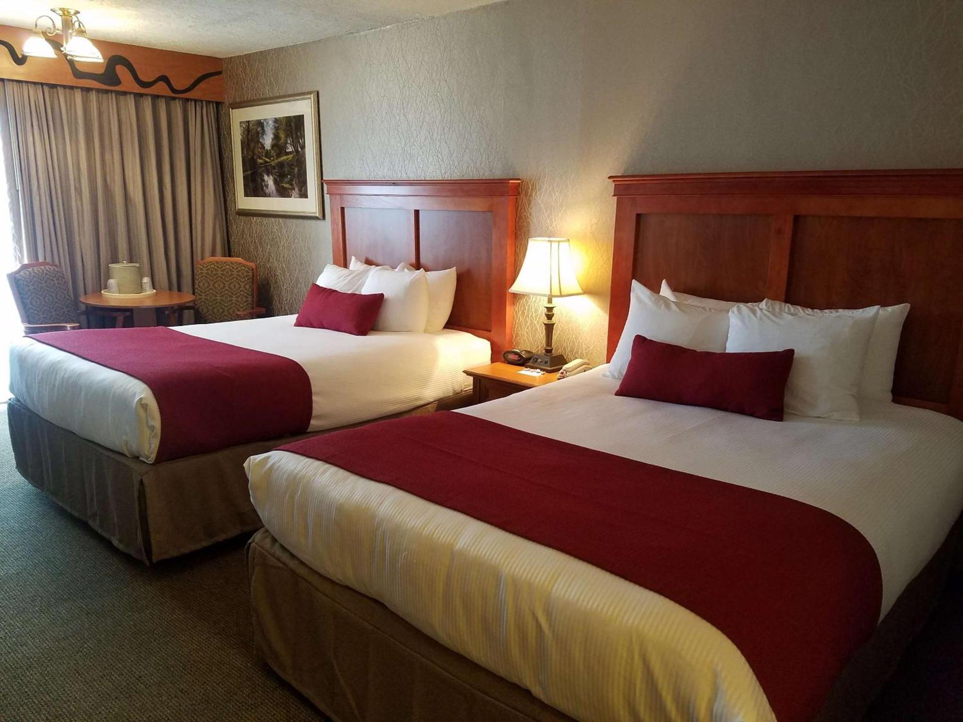 Best Western Plus Rivershore Hotel photo 69