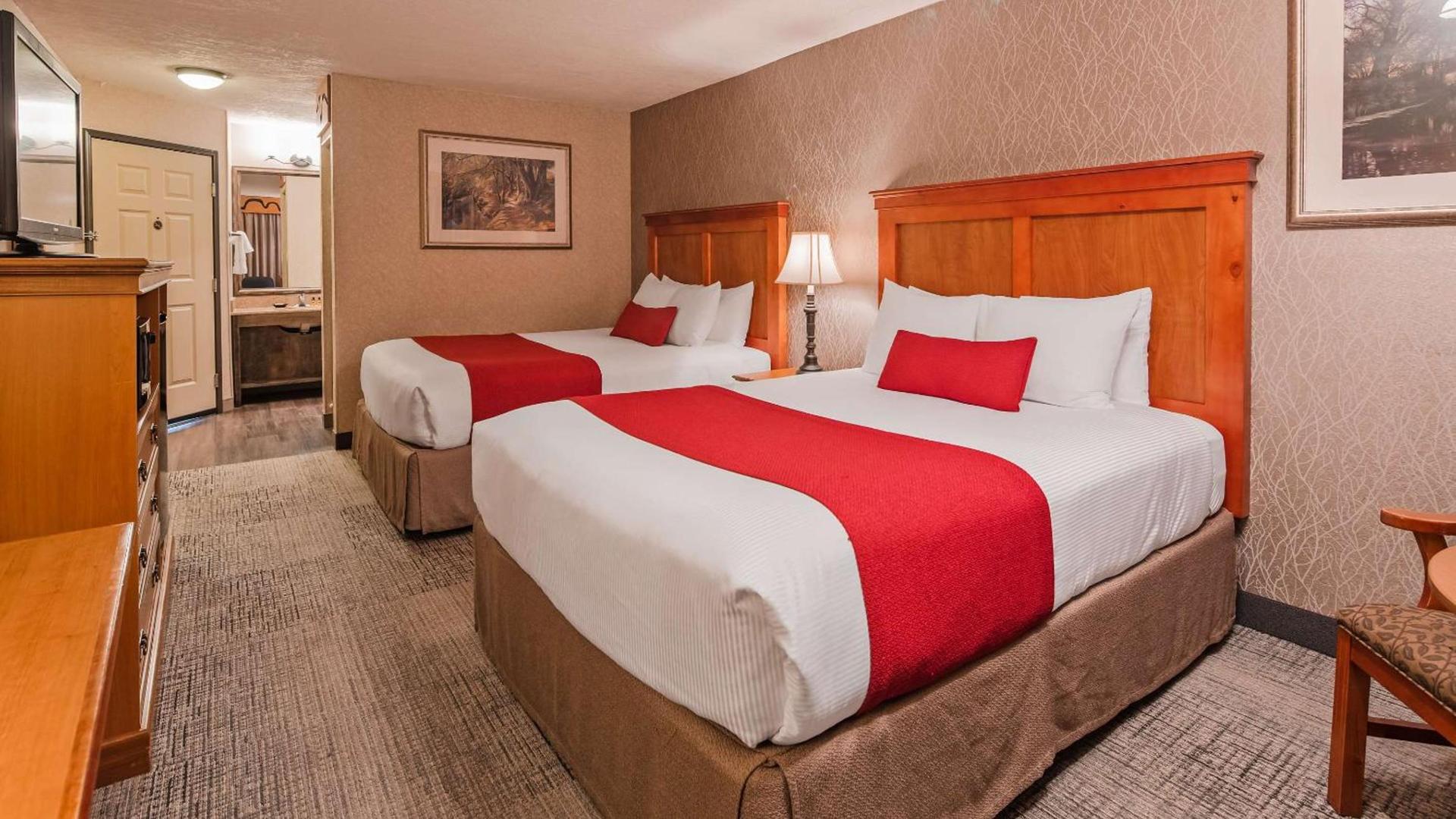 Best Western Plus Rivershore Hotel photo 66