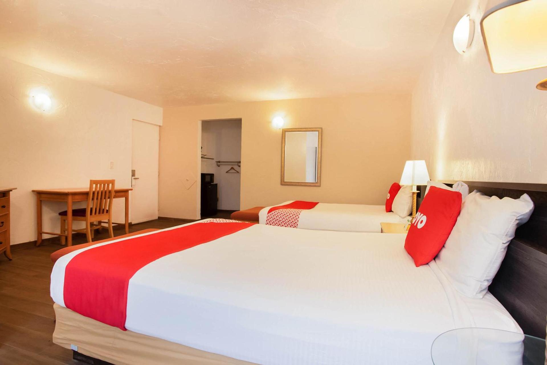 OYO Waterfront Hotel- Cape Coral Fort Myers, FL photo 25