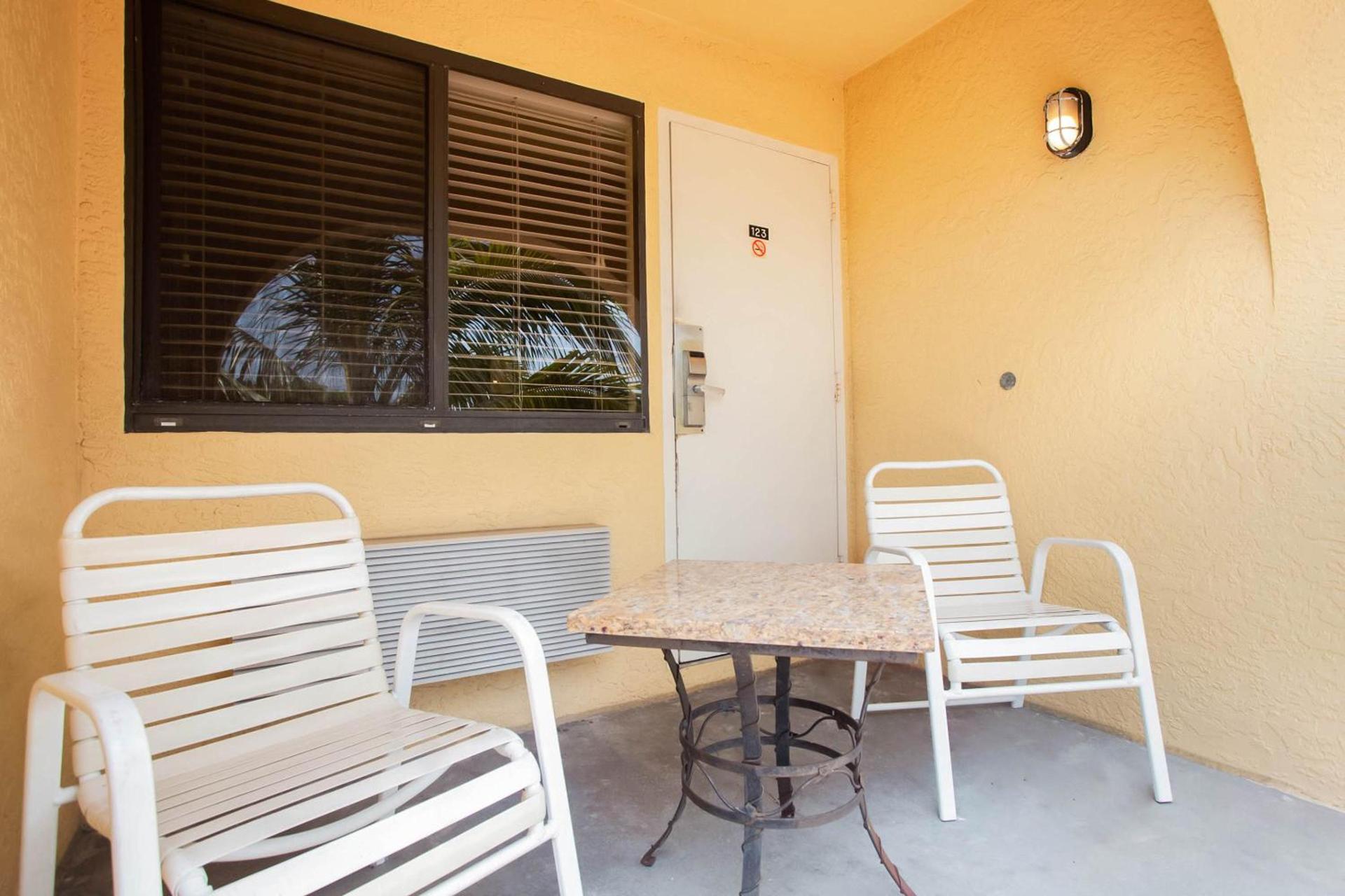 OYO Waterfront Hotel- Cape Coral Fort Myers, FL photo 32