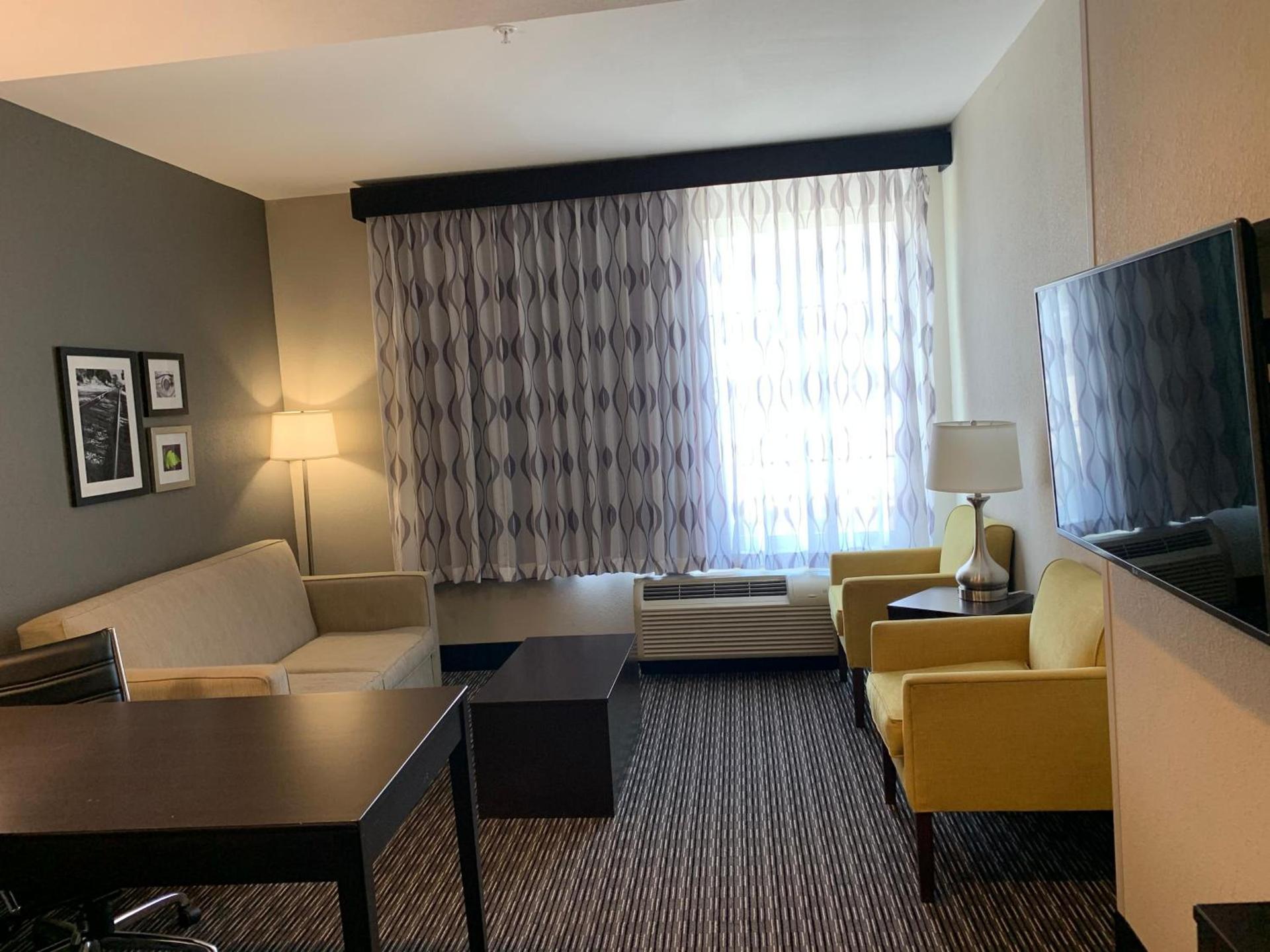 La Quinta by Wyndham Hattiesburg - I-59 photo 7