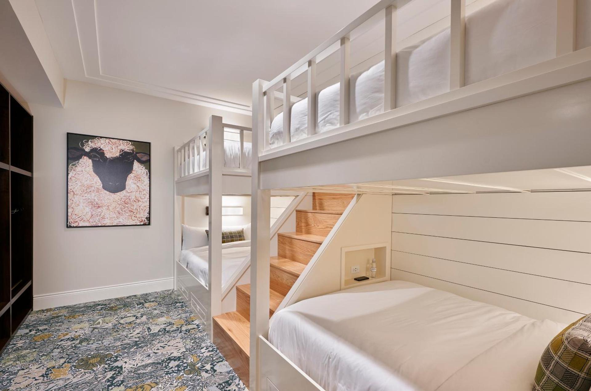 The Inn at Meadowbrook photo 19
