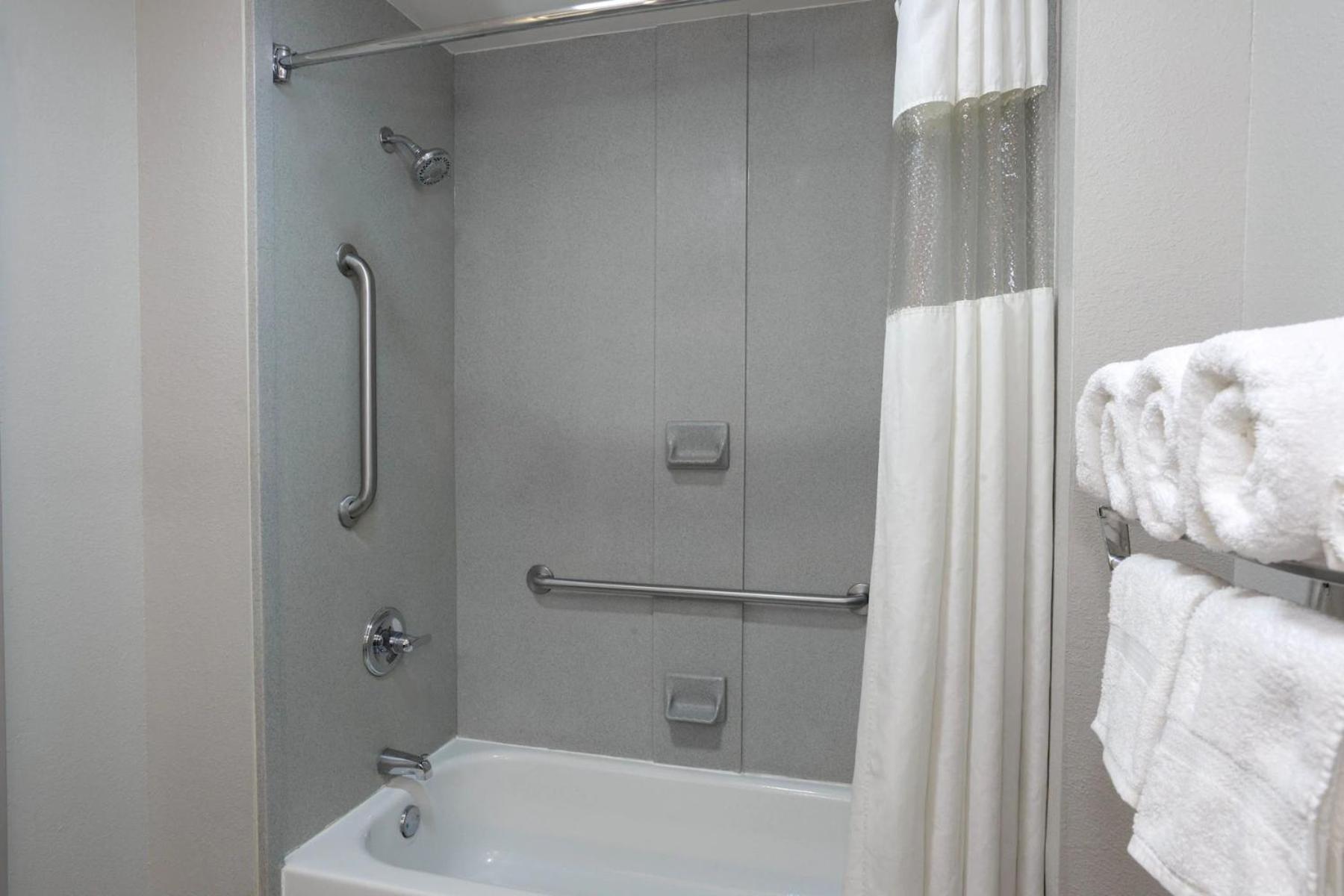 La Quinta by Wyndham Mobile - Daphne photo 18