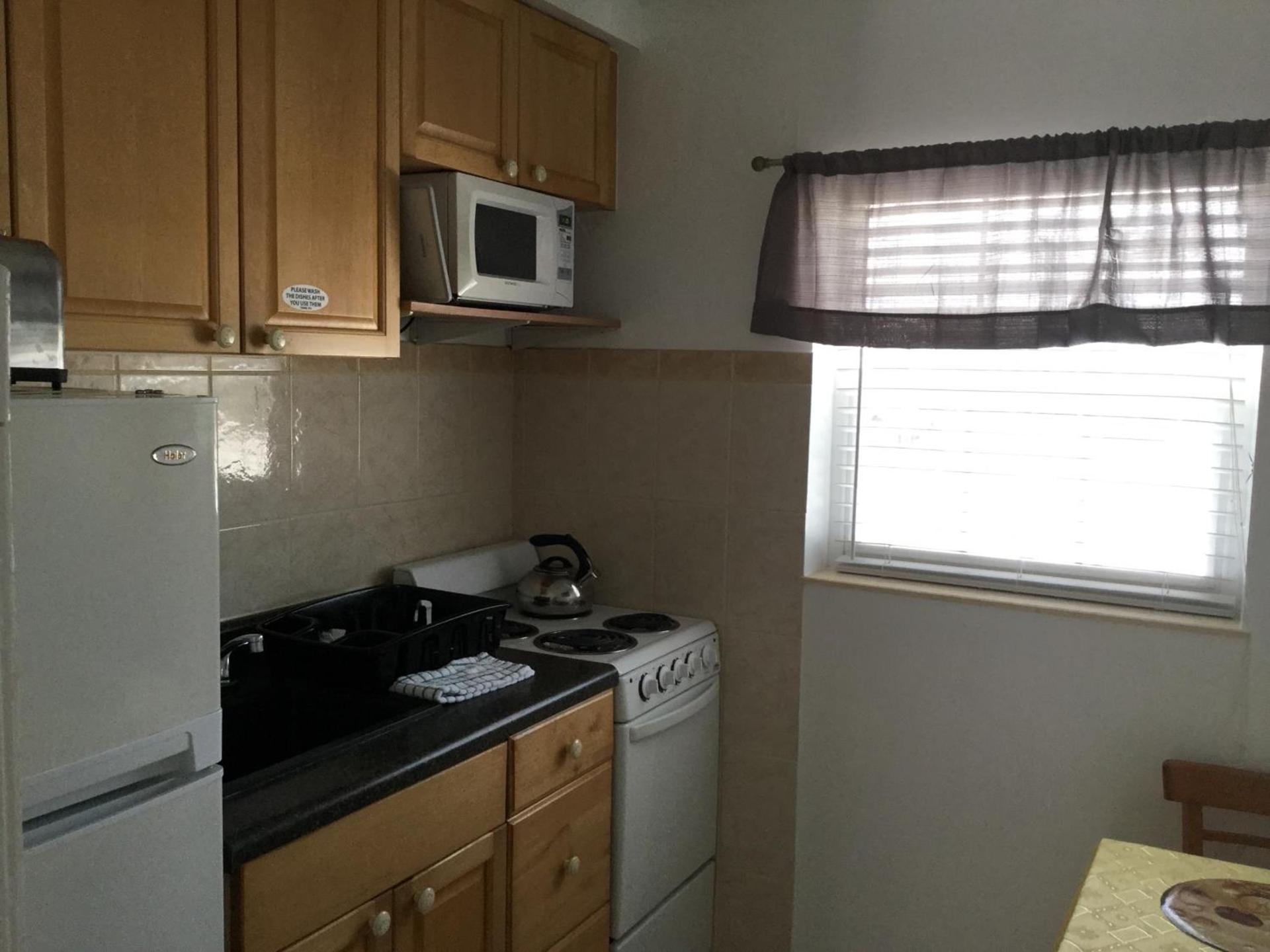 Breakaway Inn Guest House photo 20