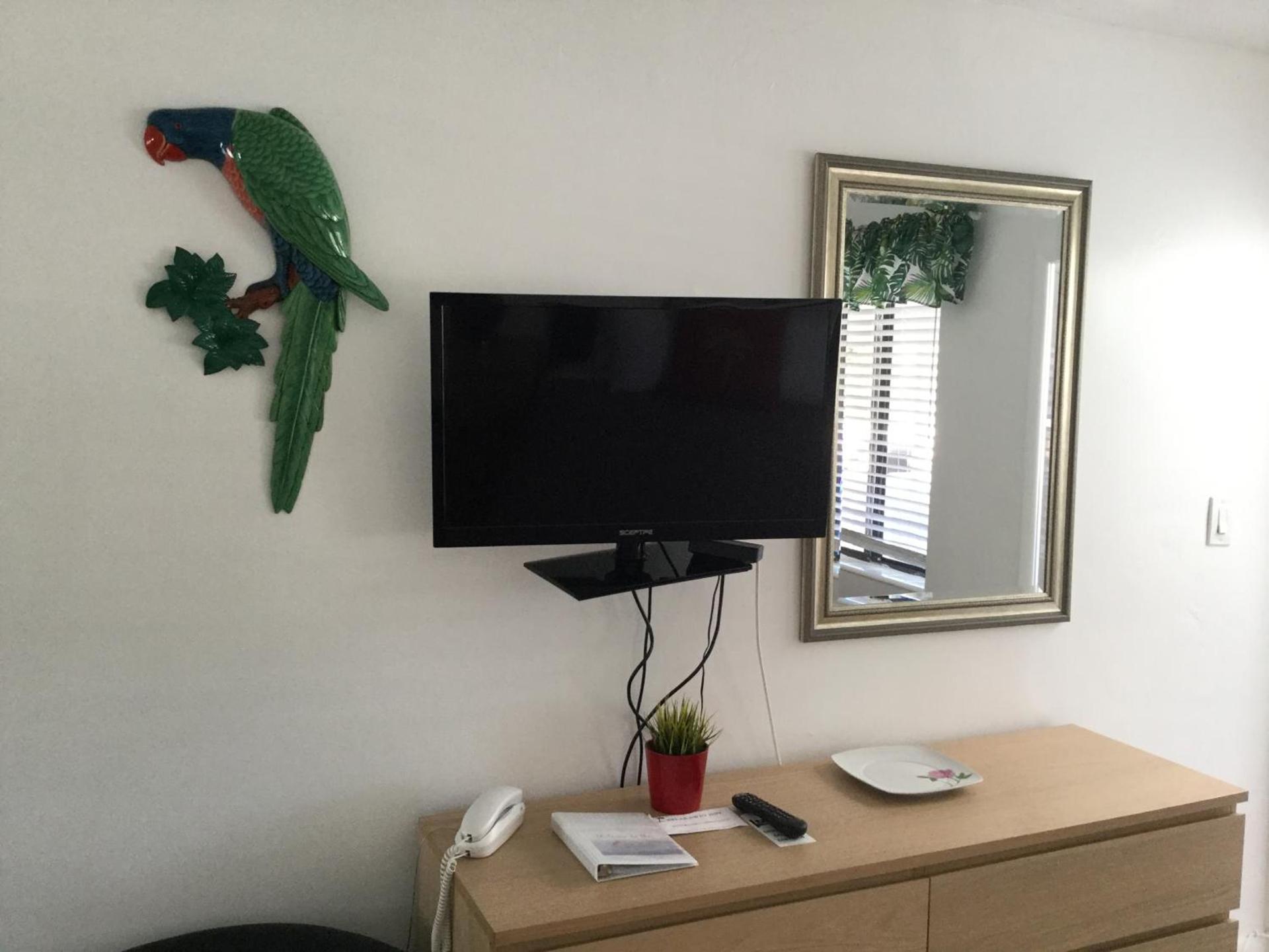 Breakaway Inn Guest House photo 19