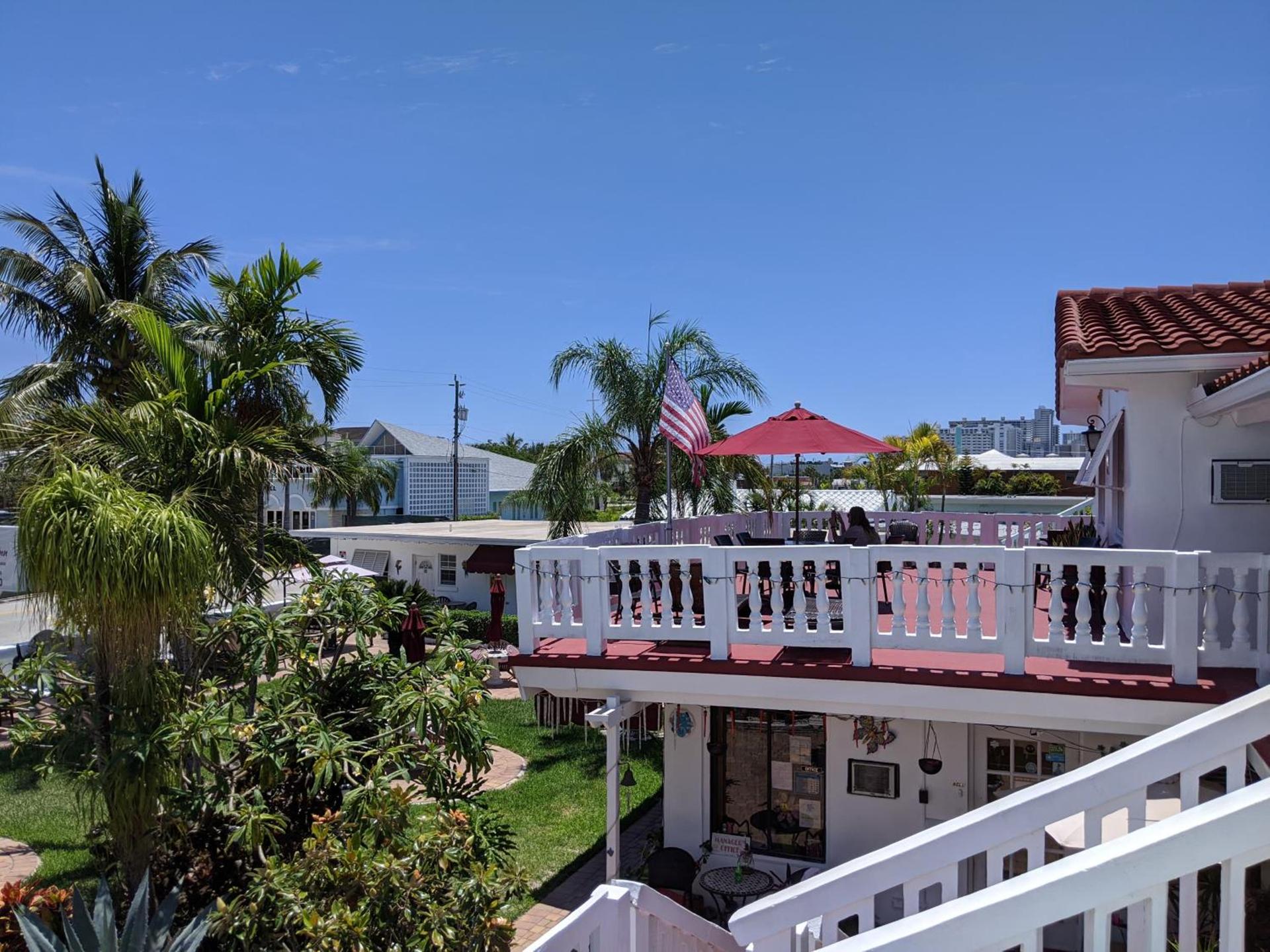 Breakaway Inn Guest House photo 17