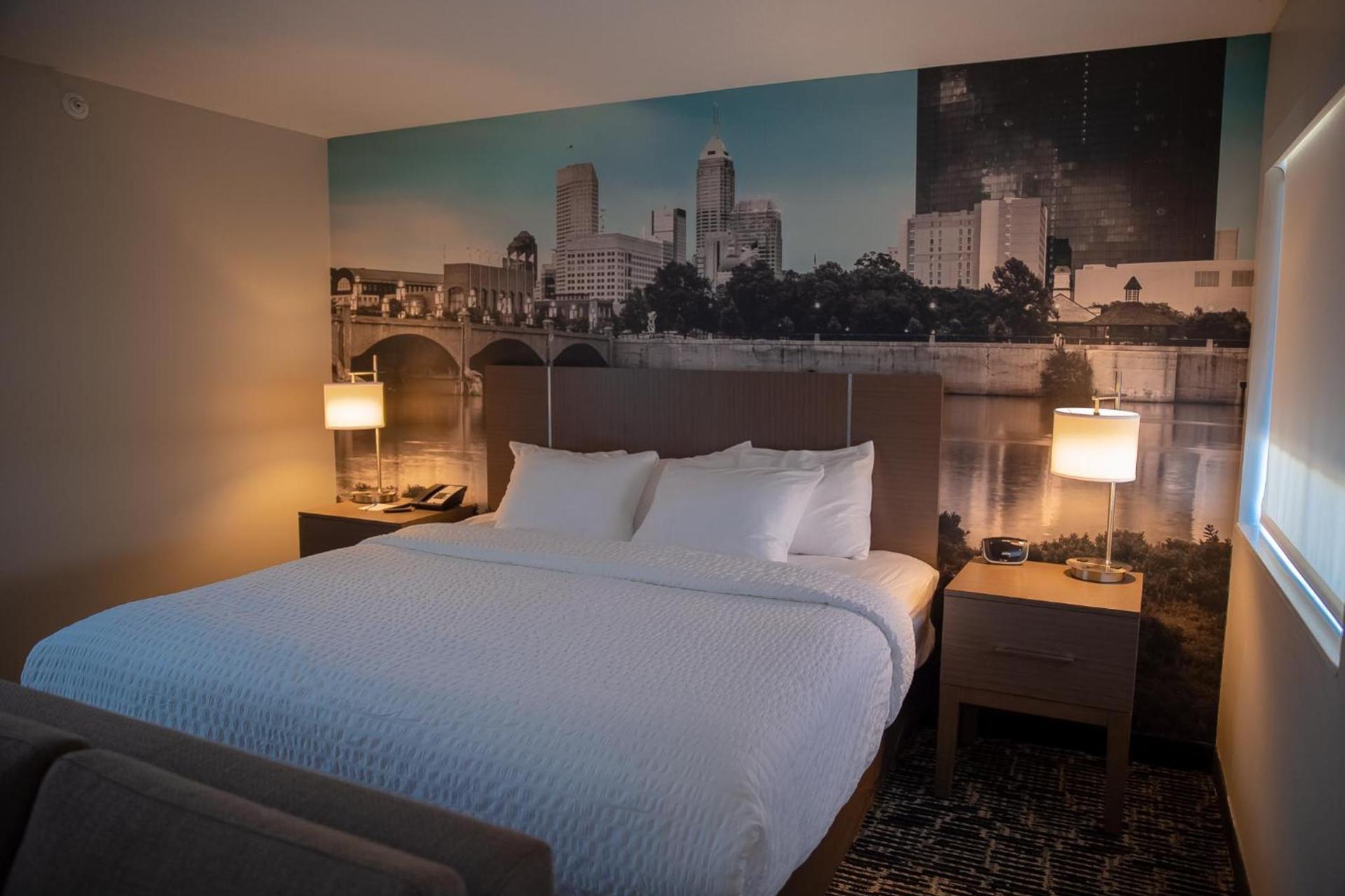 Clarion Pointe Indianapolis Airport photo 15