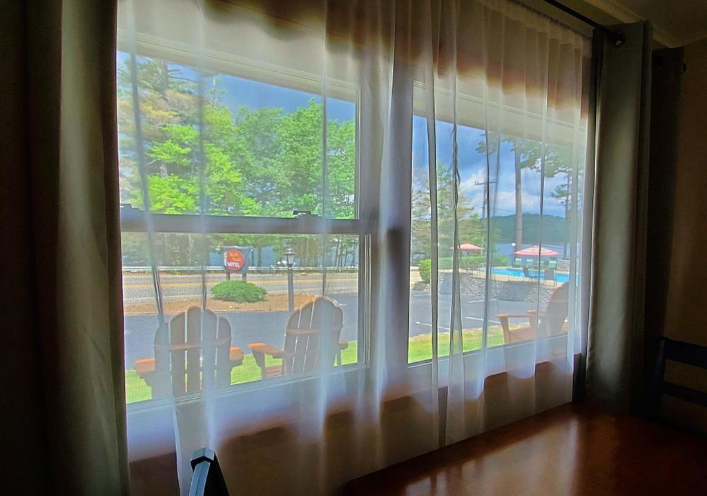 Birch Knoll Motel photo 12