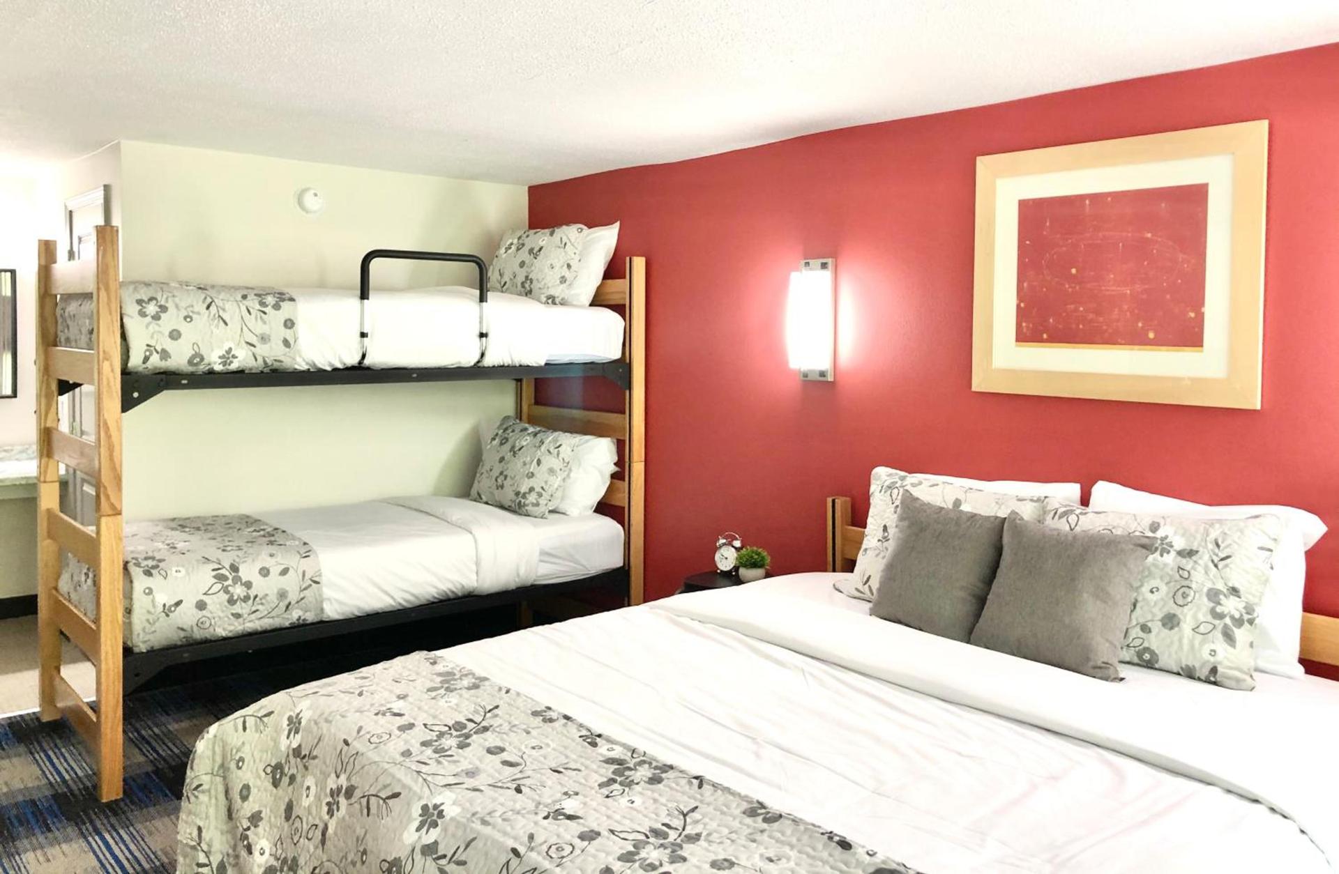 Gatlinburg View Lodge photo 14