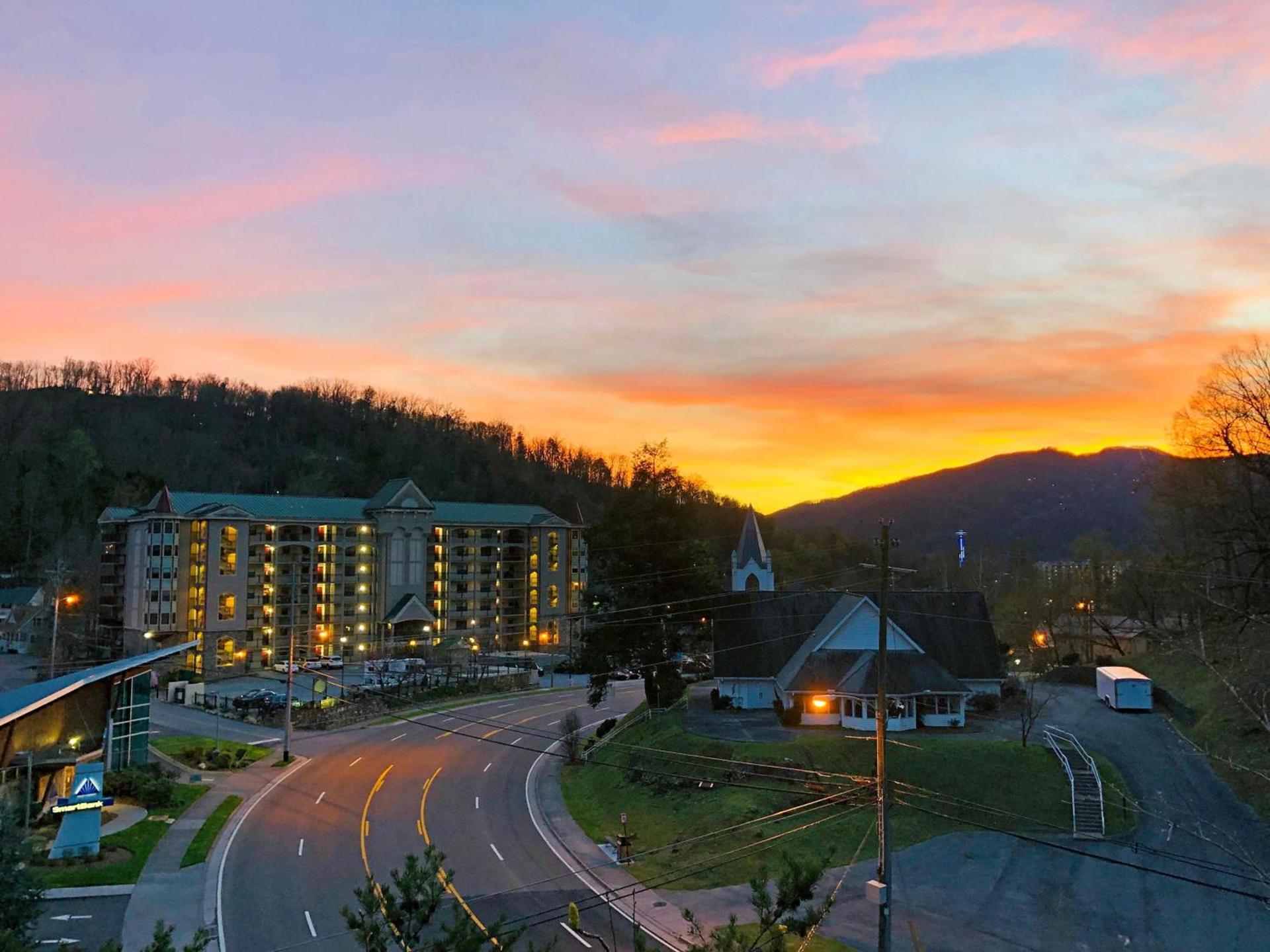 Gatlinburg View Lodge photo 24