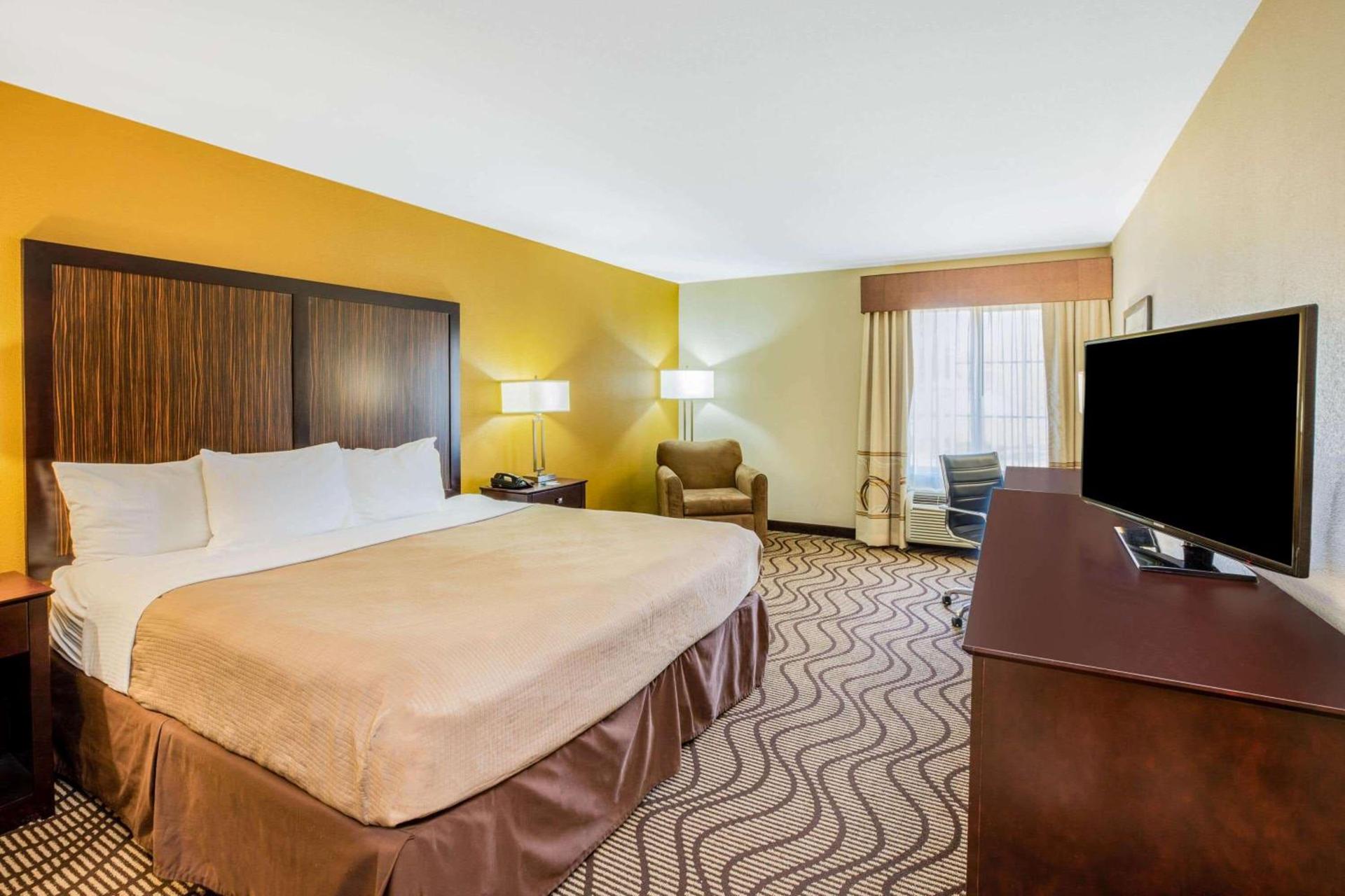 La Quinta by Wyndham Floresville photo 20