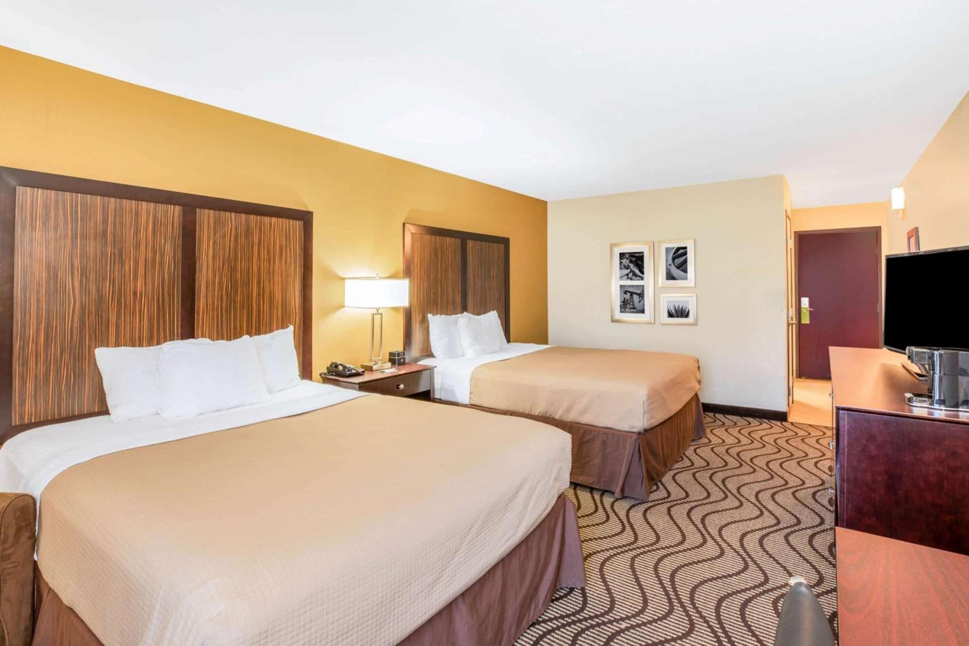 La Quinta by Wyndham Floresville photo 17